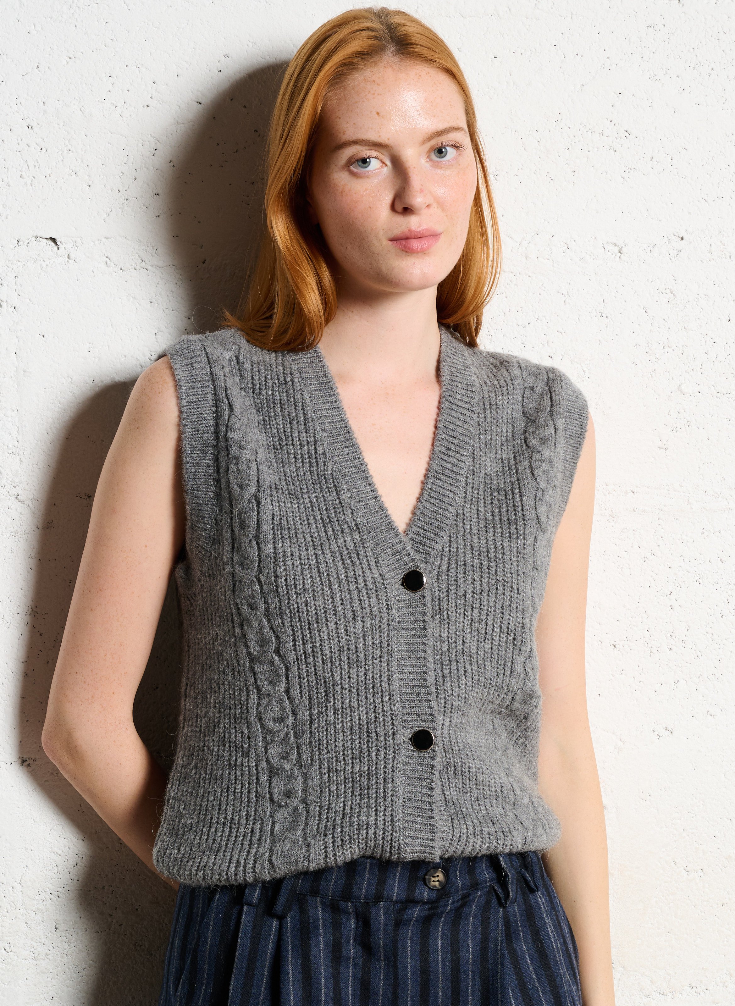 Mouwloos recht vest met V-hals I CODE Grijs