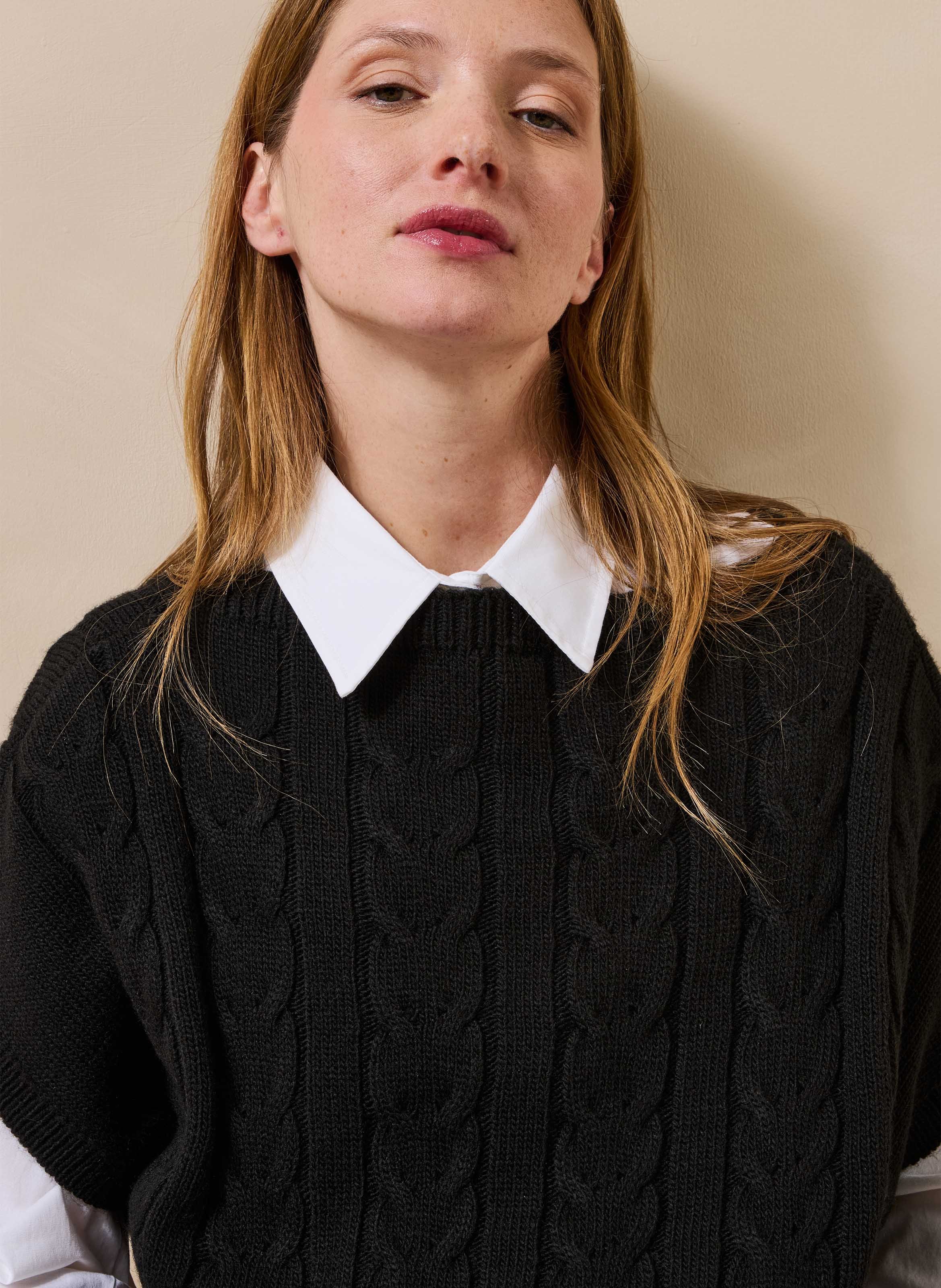 Pull court et ample en maille LA FEE MARABOUTEE Noir