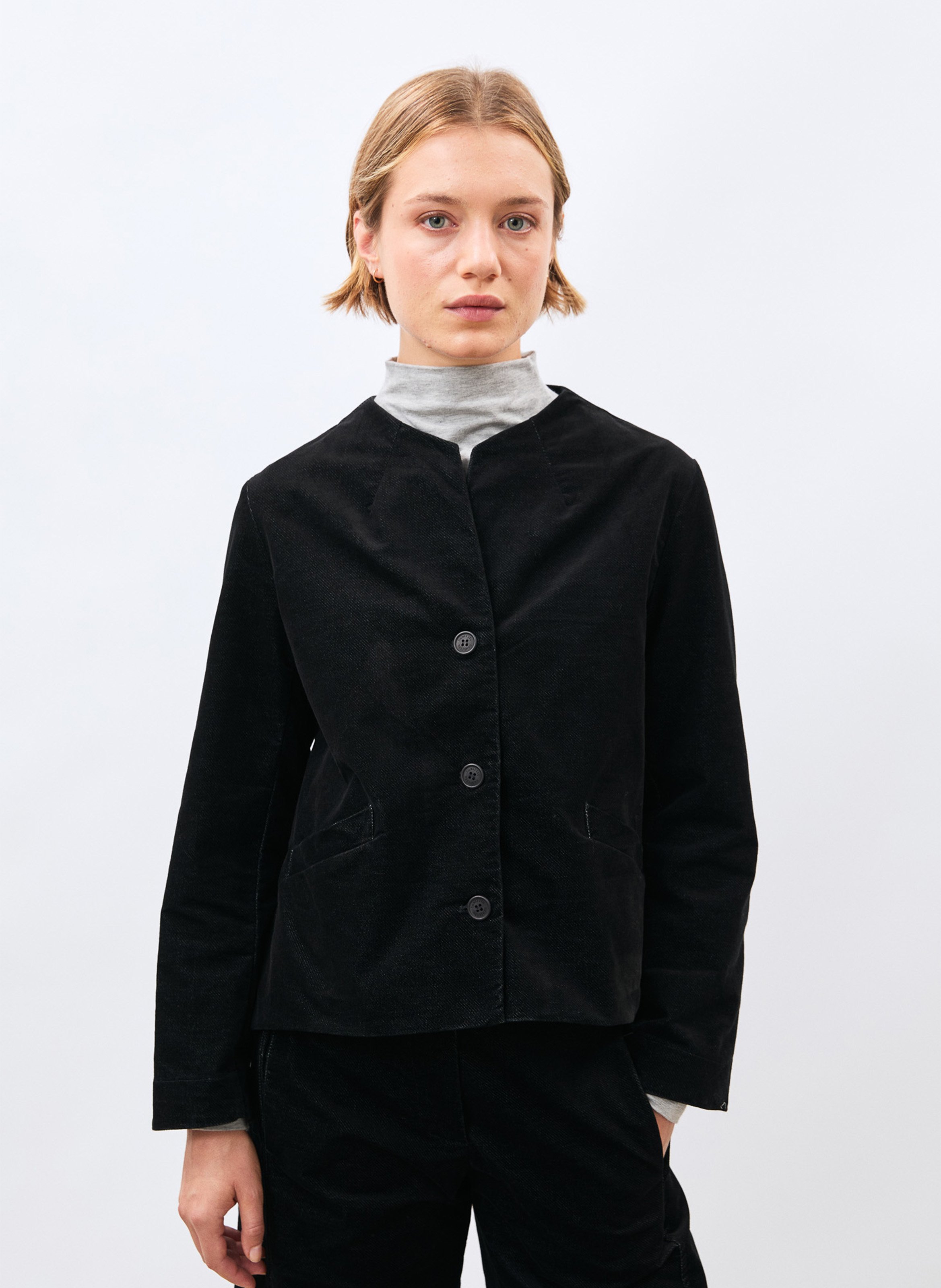 Veste droite en velours lisse HUMILITY Noir