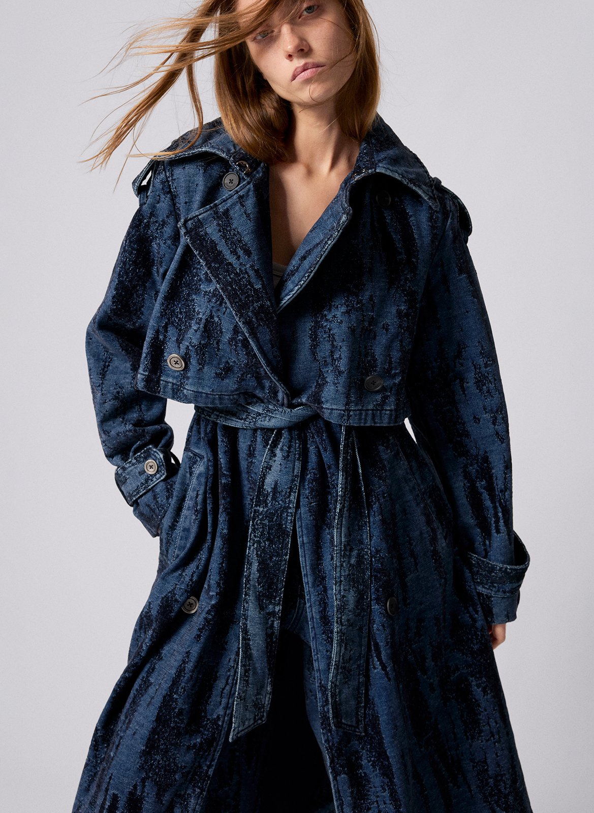 Trench long ceinturé effet usé DESIGUAL Bleu