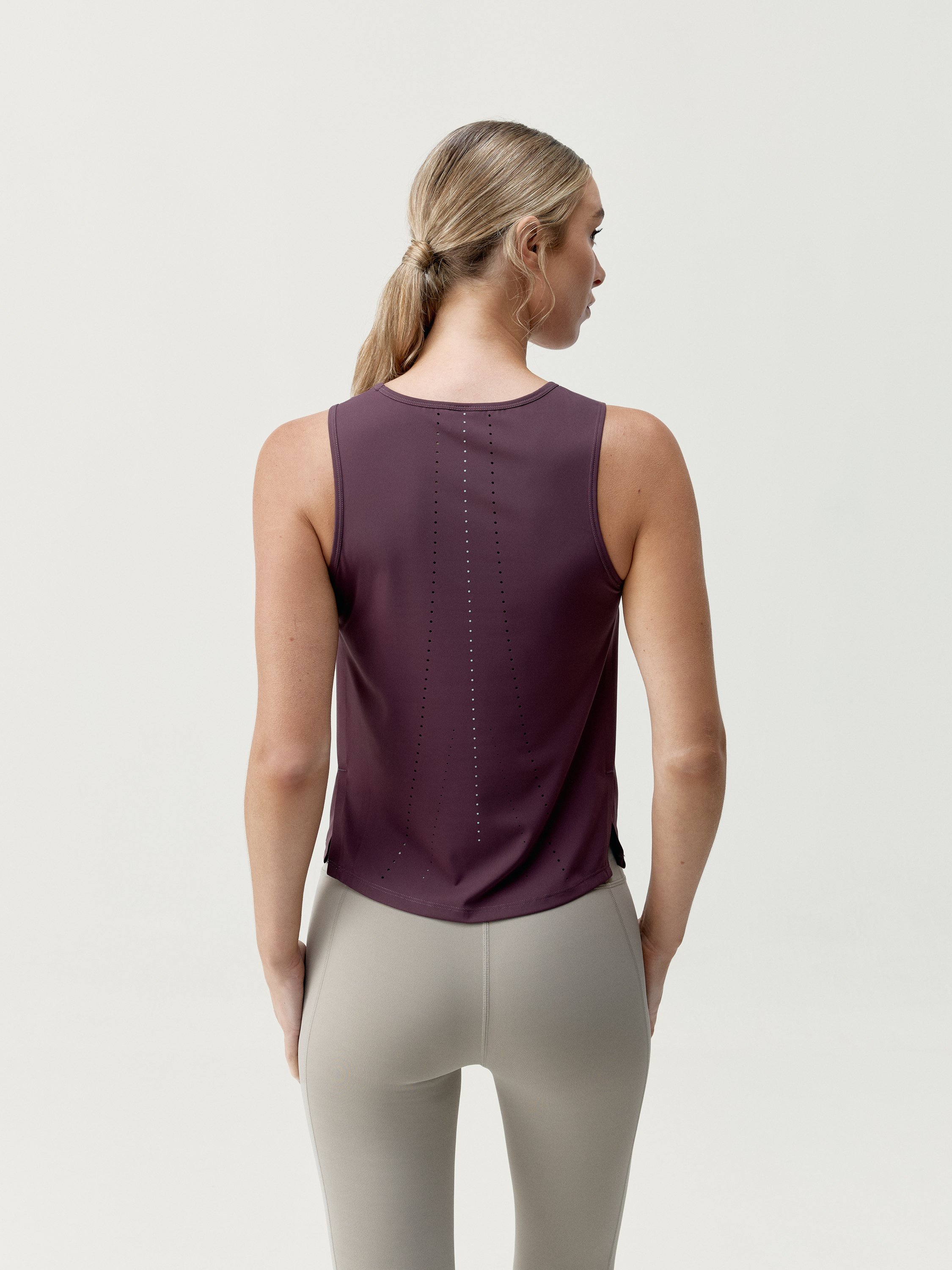 Sleeveless performance sports t-shirt BORN LIVING YOGA Red