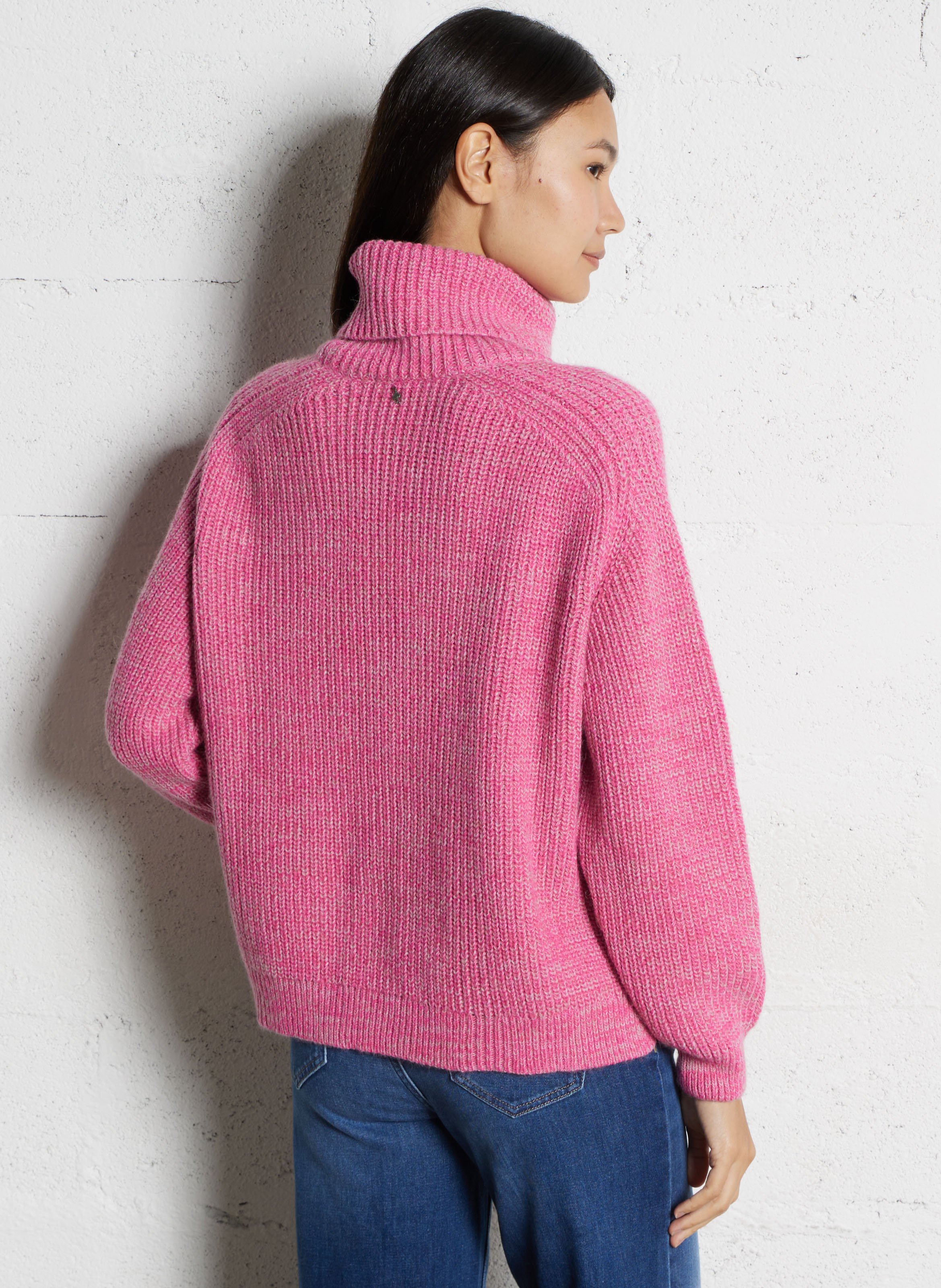 Pull oversize col roulé en maille tricotée ONE STEP Rose