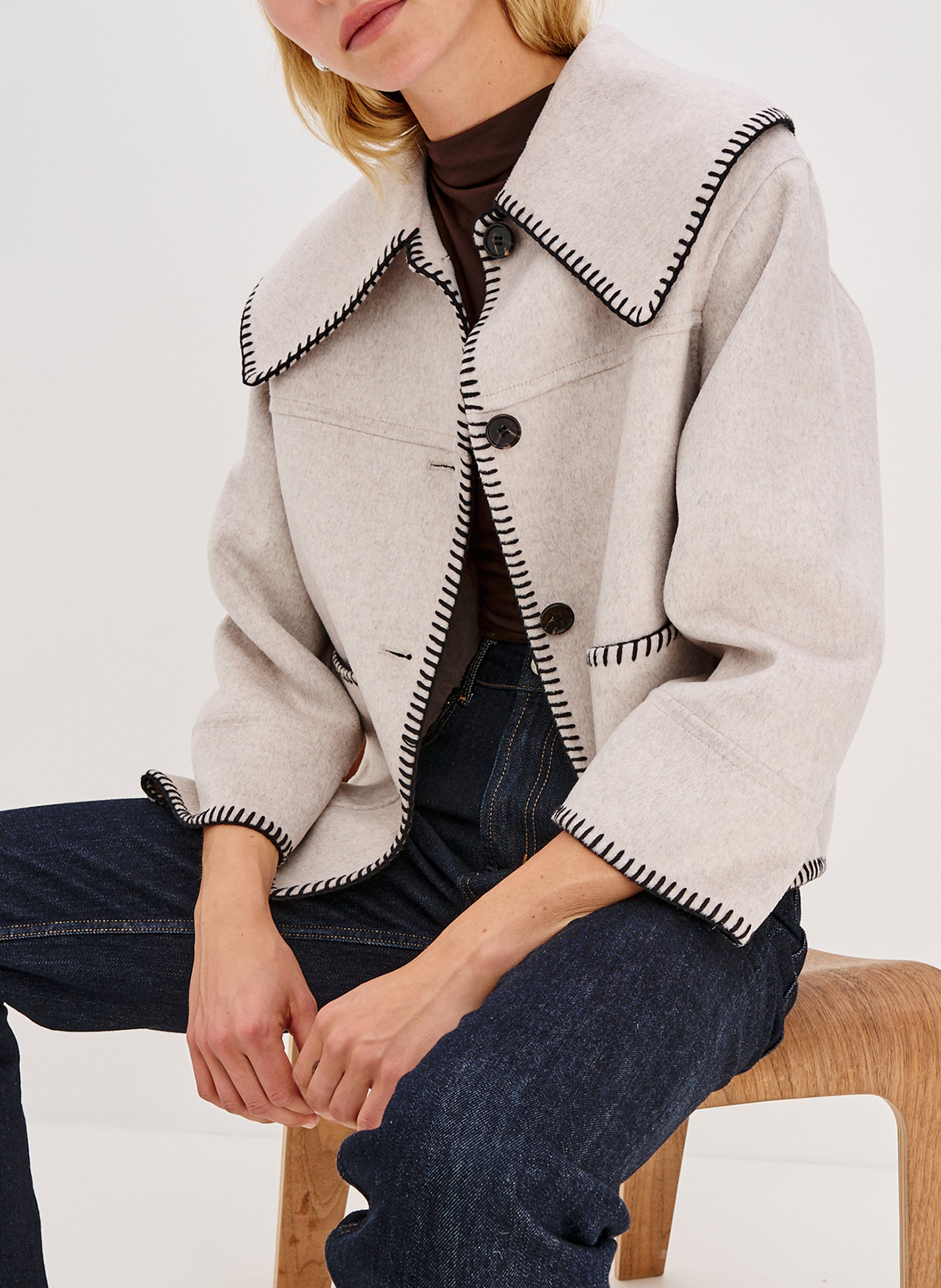 Veste droite unie à broderies en laine mélangée RAILS Beige