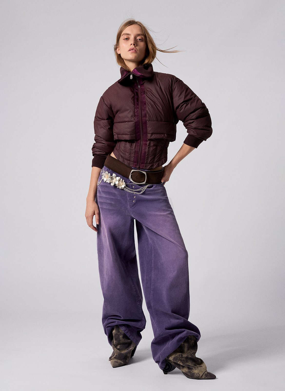 Gefütterte Steppjacke mit taillierter Passform in Uni. DESIGUAL Rot