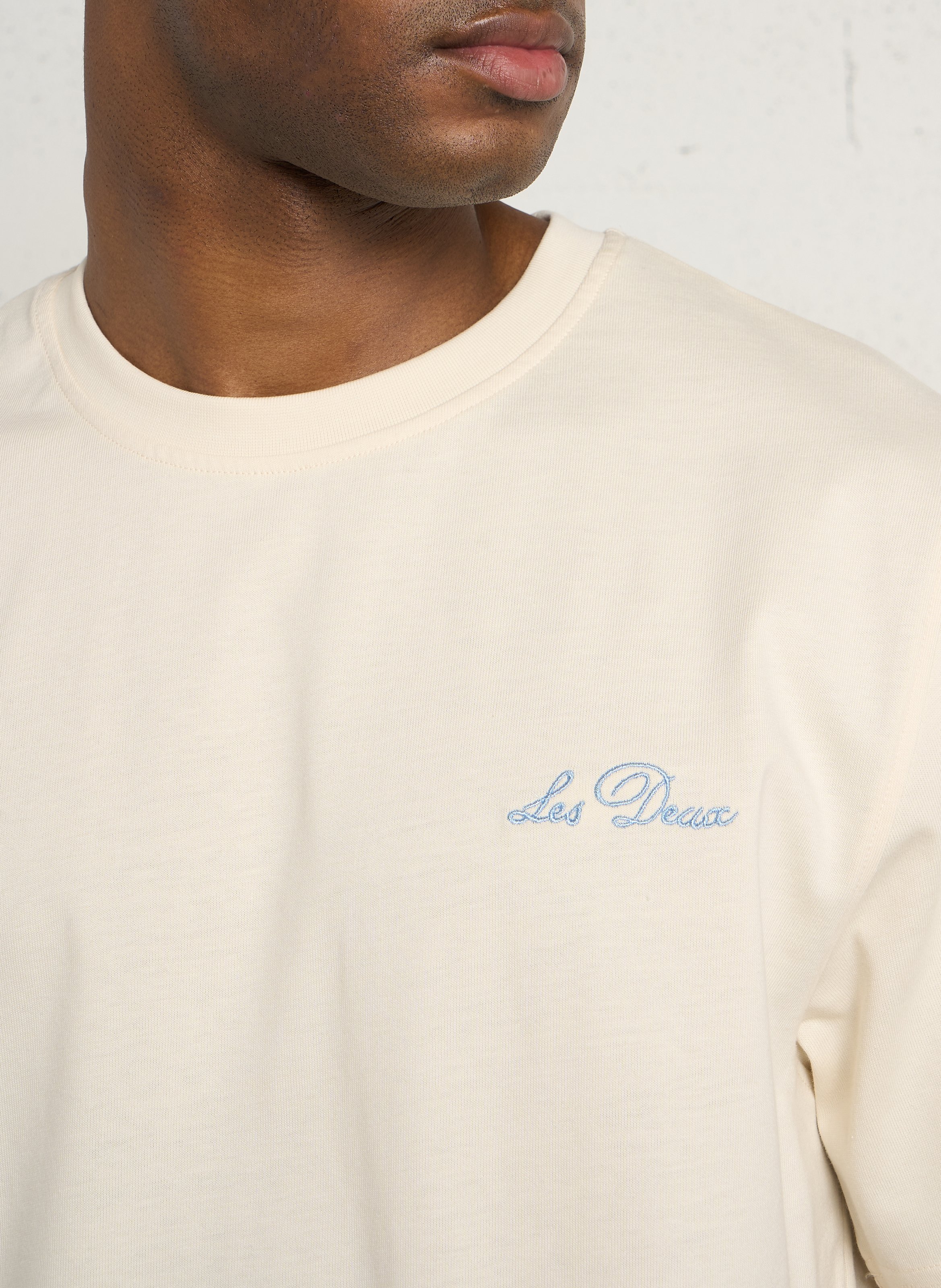 Tee-shirt droit col rond brodé en coton organique LES DEUX Beige