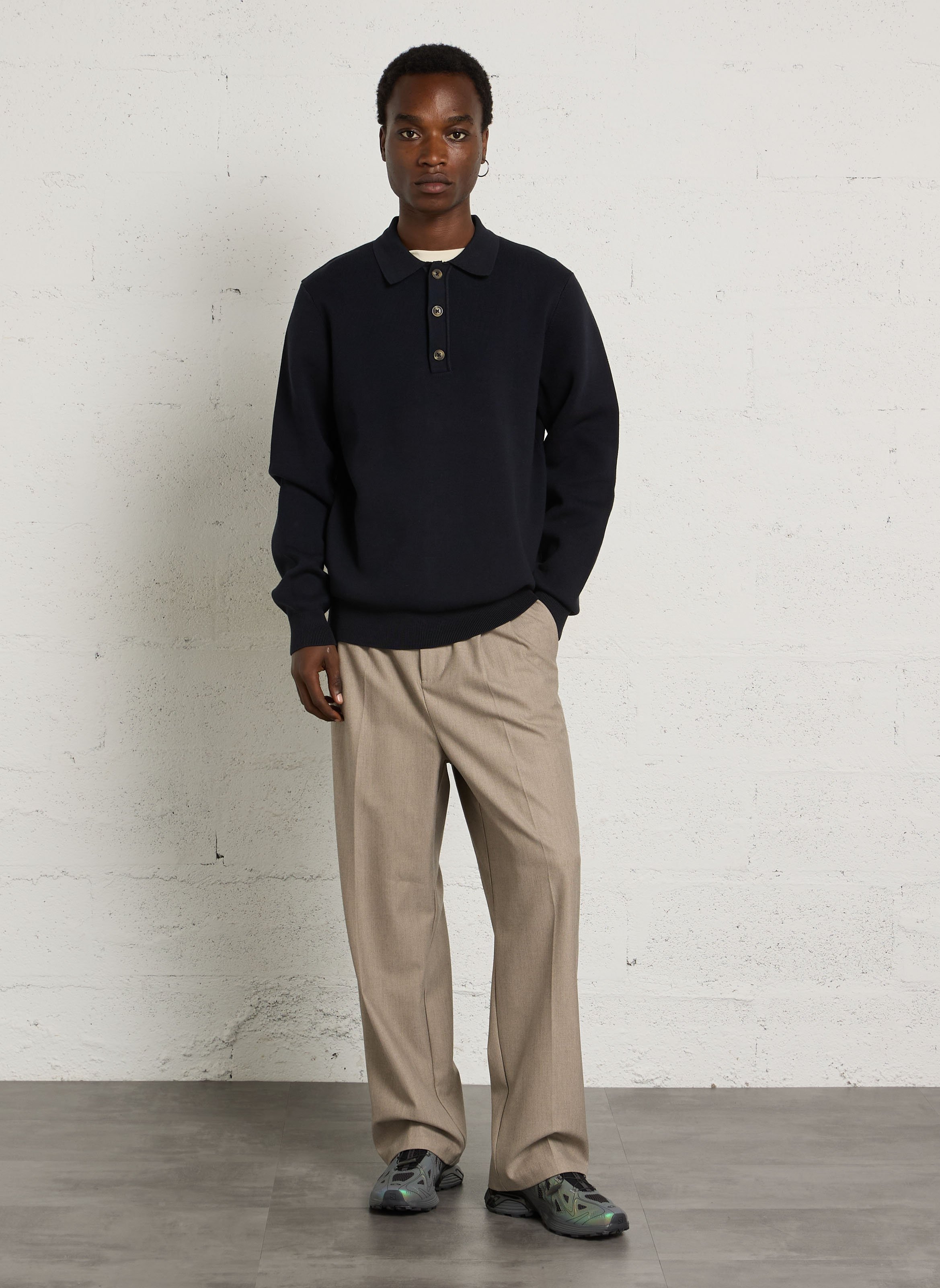 Einfarbige Anzughose mit Bundfalten CASUAL FRIDAY Beige