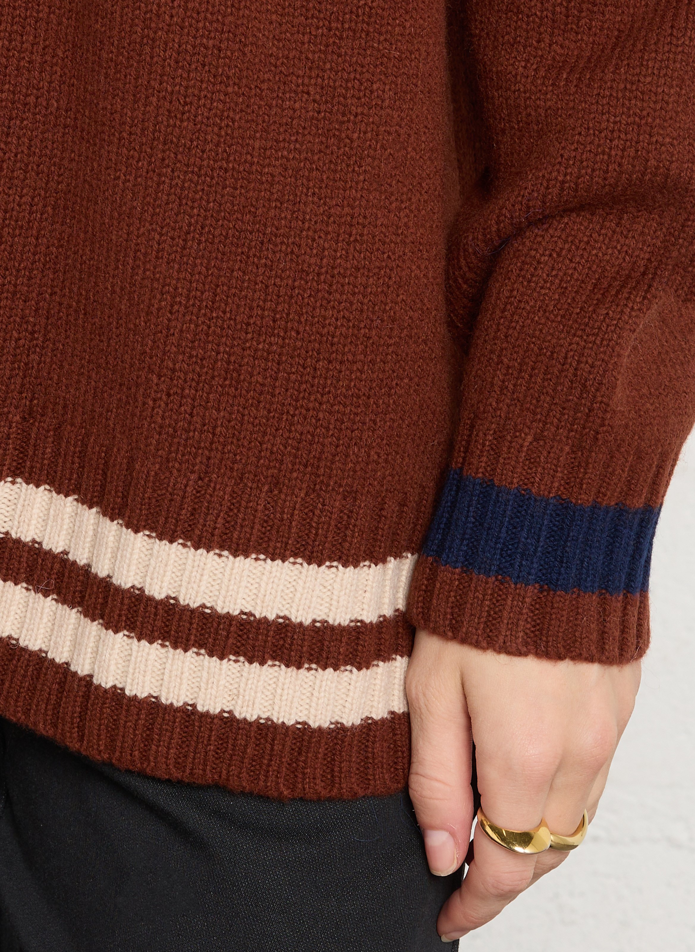 Loose-fit wool V-neck sweater BENSIMON Plums