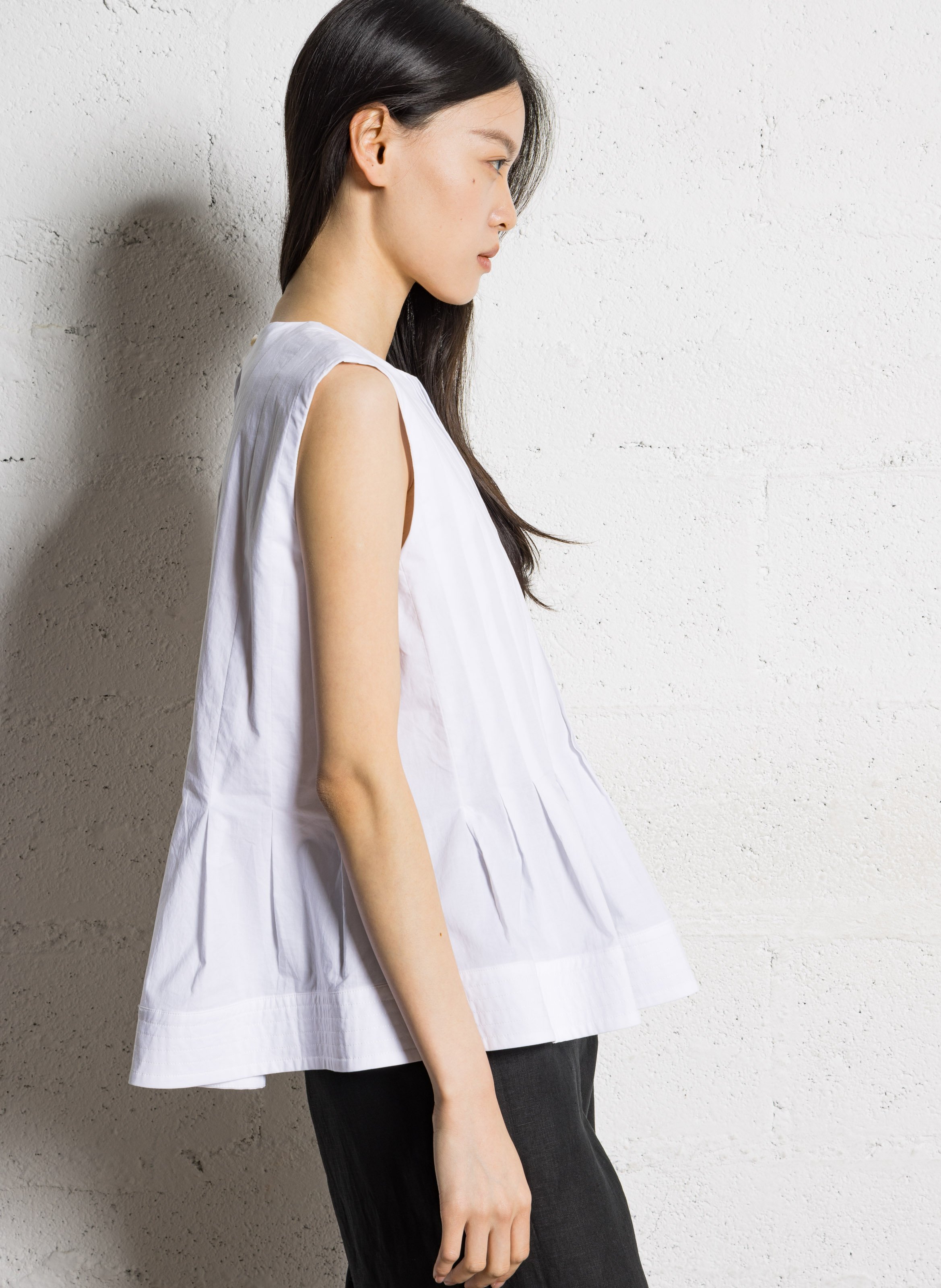 Tailliertes T-Shirt mit Rundhalsausschnitt aus Baumwolle JC SOPHIE Weiss