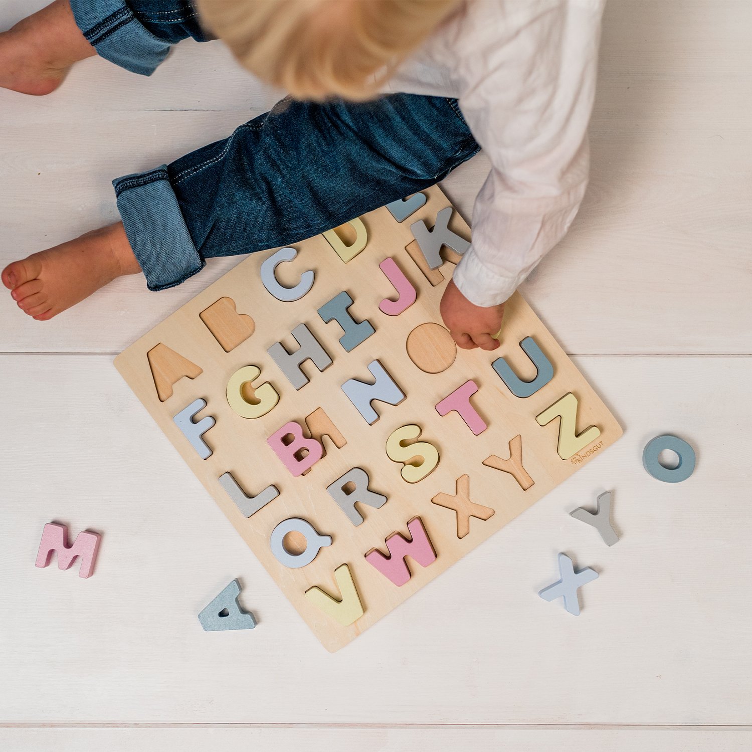 Hanna wooden alphabet puzzle KINDSGUT Pink