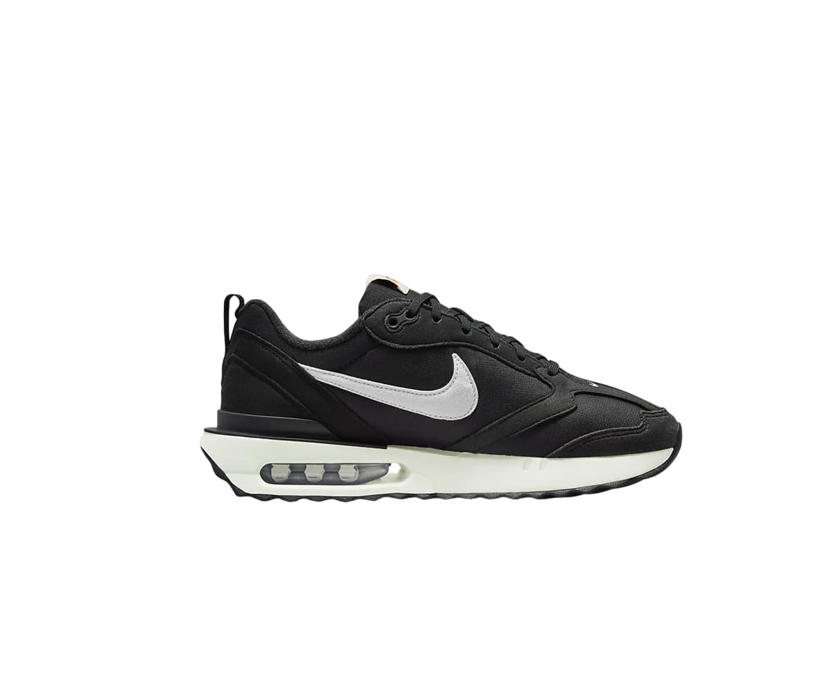 Low-top trainers NIKE Black