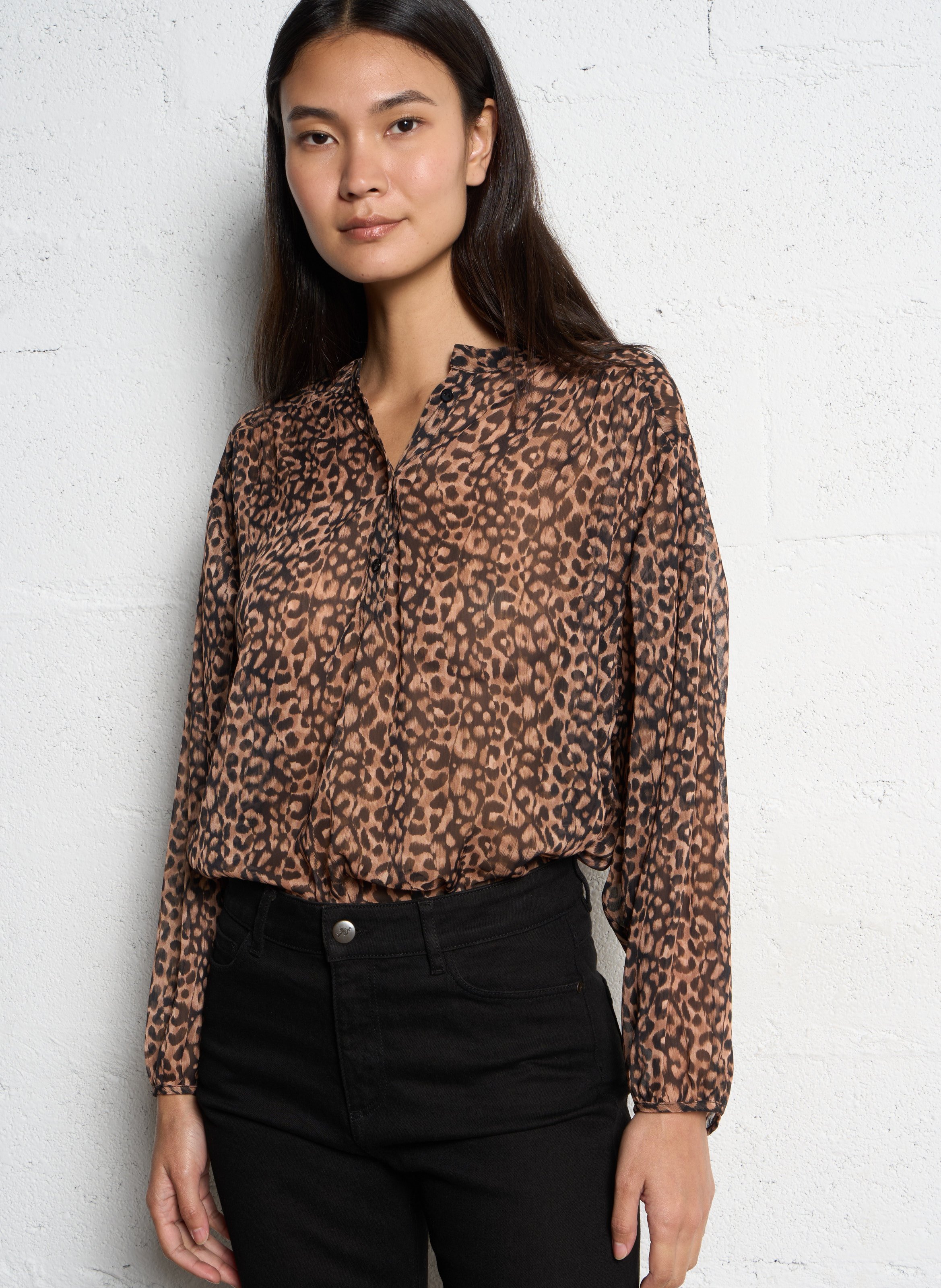 Blouse col V imprimé léopard ONE STEP Noir