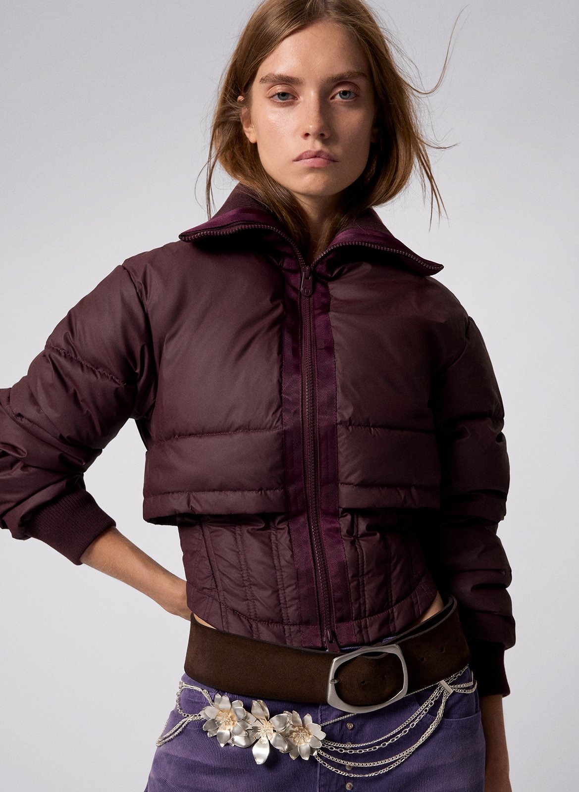 Gefütterte Steppjacke mit taillierter Passform in Uni. DESIGUAL Rot