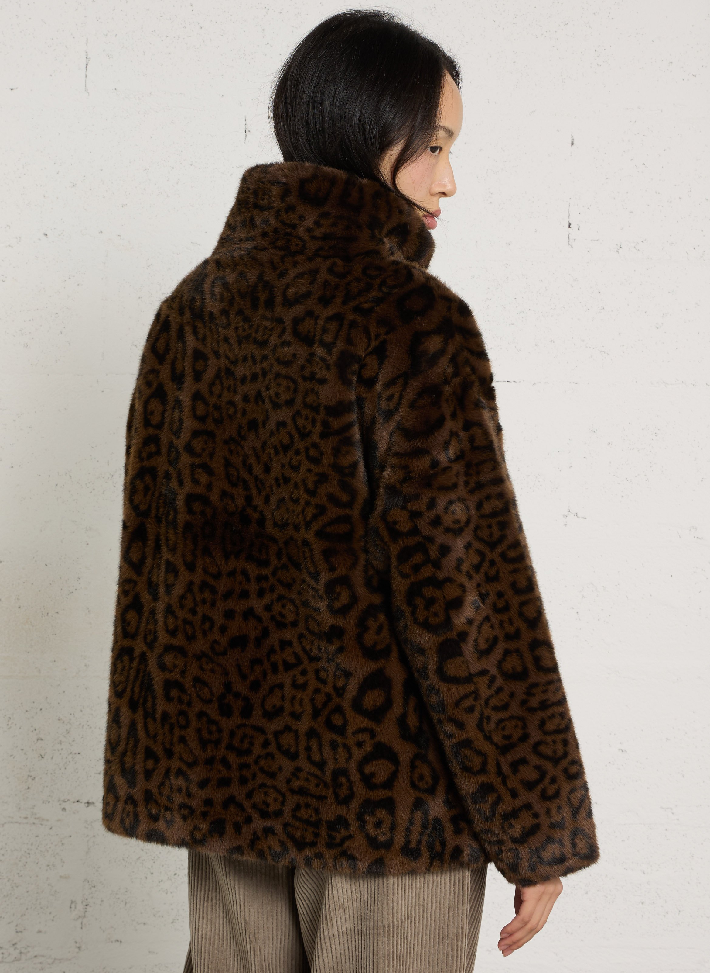 Blouson mit Stehkragen aus bedrucktem Fell LE TEMPS DES CERISES Braun