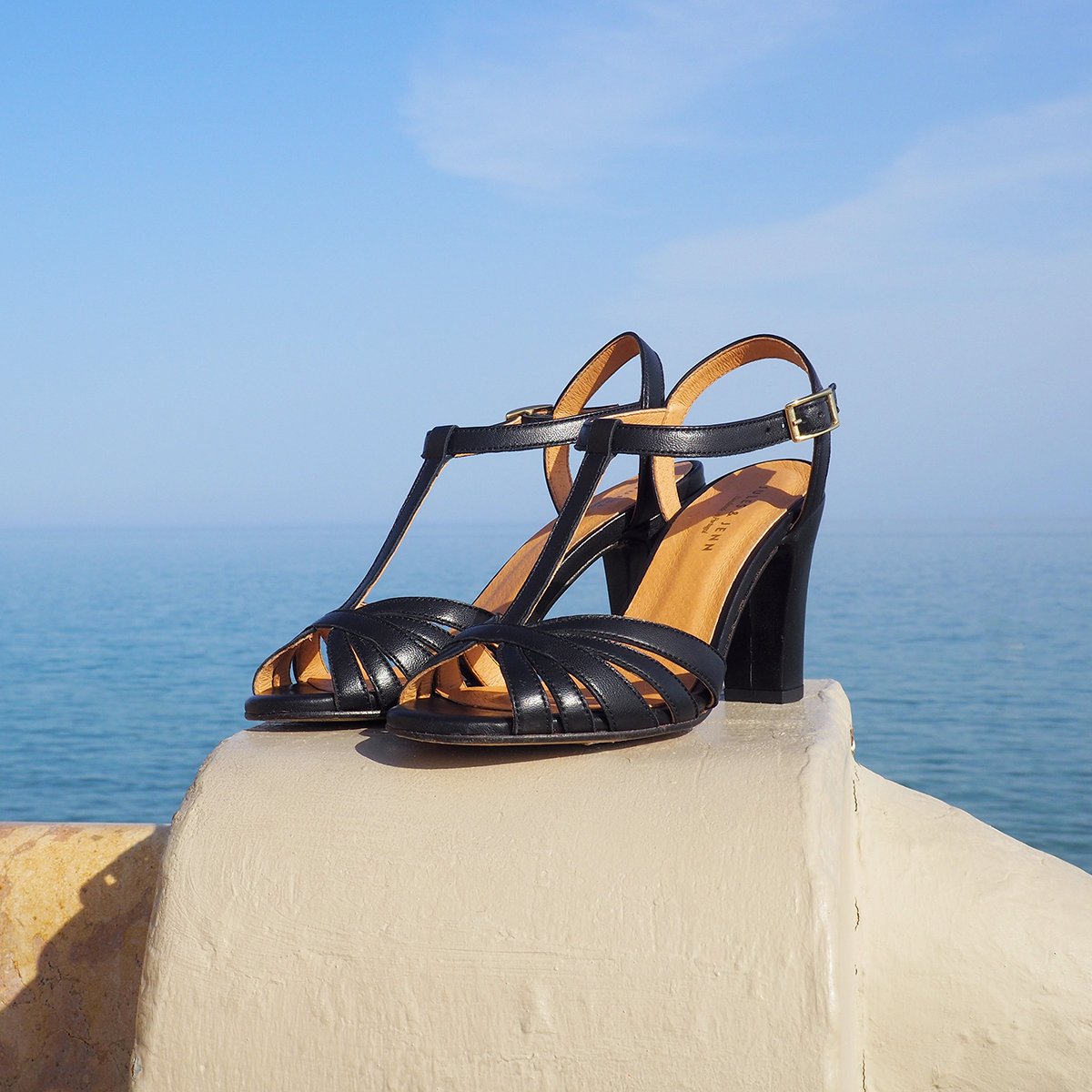 Leather strappy sandals with heels JULES & JENN Black