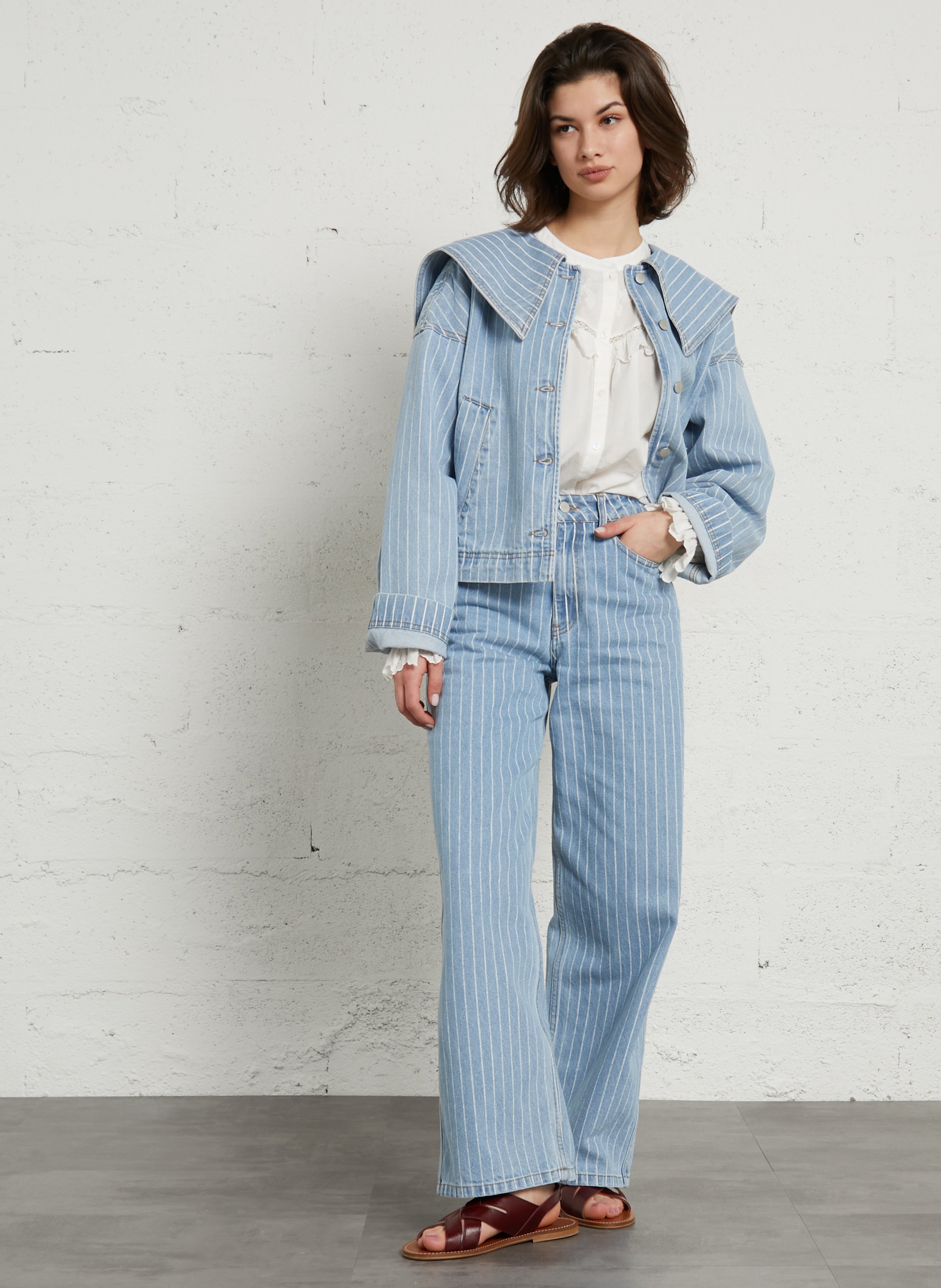 Sandalias planas de ante con tiras cruzadas MAISON 123 Rojo