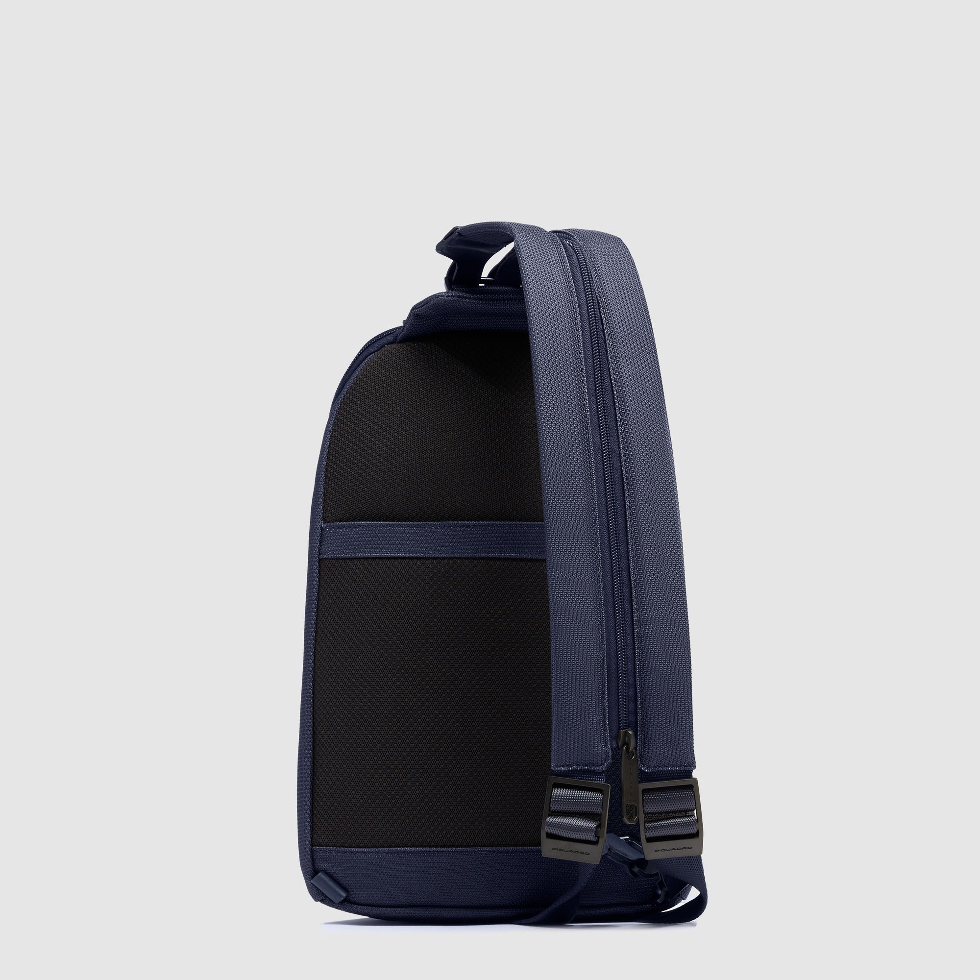 Men's chest bag made from recycled fabric PIQUADRO Blue