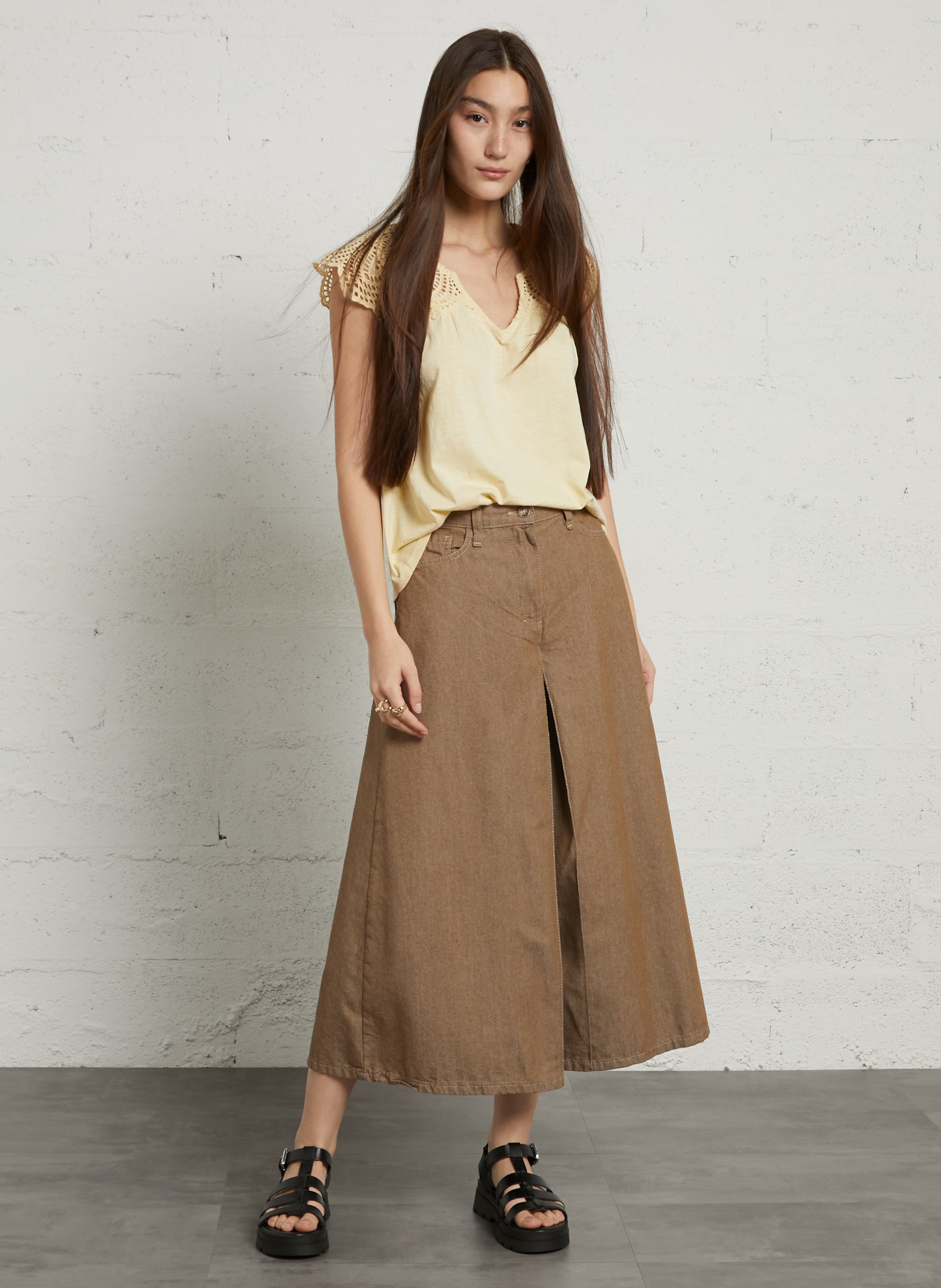 Espadrilles aus Wildleder mit Keilabsatz REQINS Schwarz