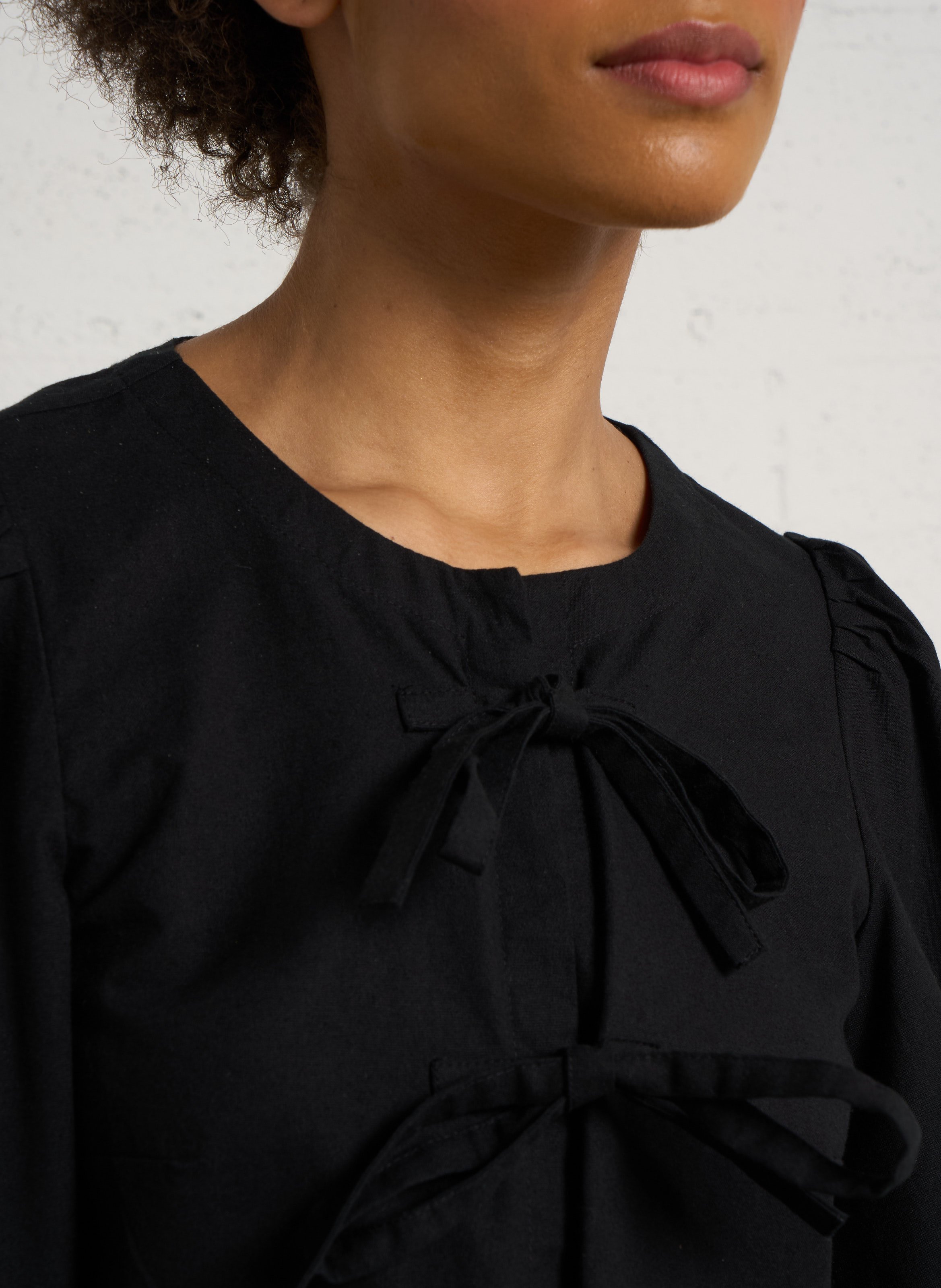 Rechte top met striklinten DES PETITS HAUTS Zwart