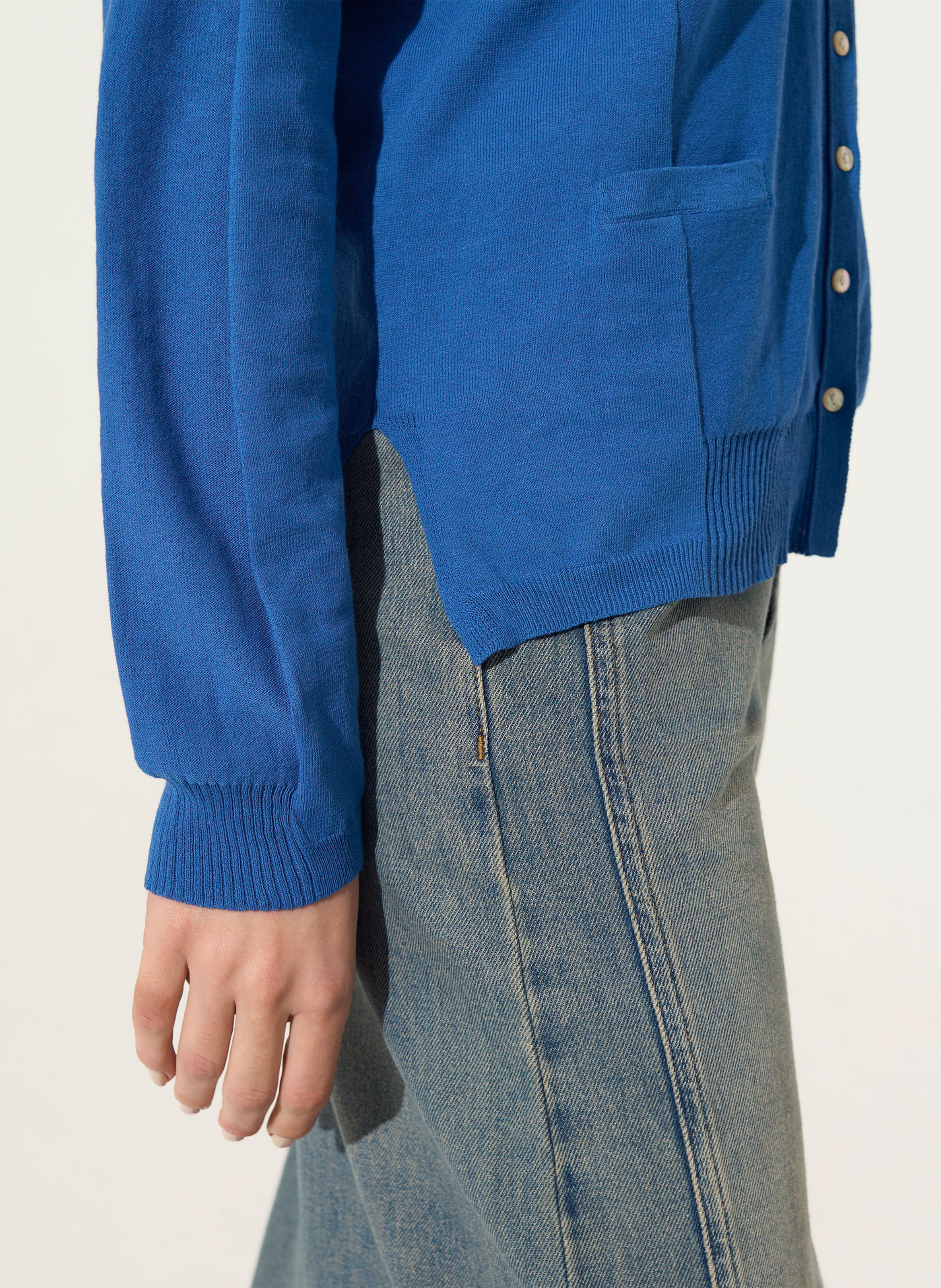 Gilet droit col V en coton bio COTELAC ACOTE Bleu