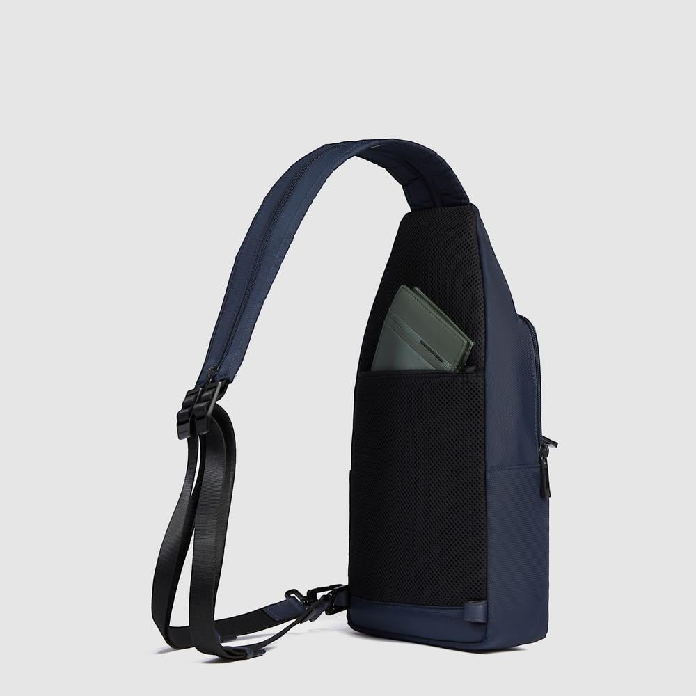 Men's chest bag convertible into a backpack with compartment for iPad® mini and RFID protection PIQUADRO Blue
