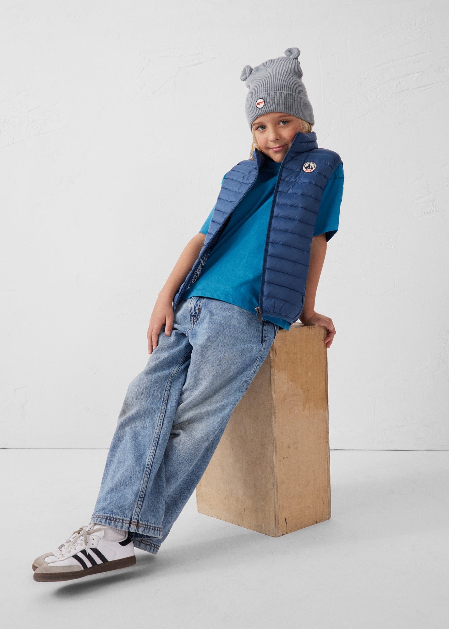 Zoe children's sleeveless puffer jacket JOTT Blue
