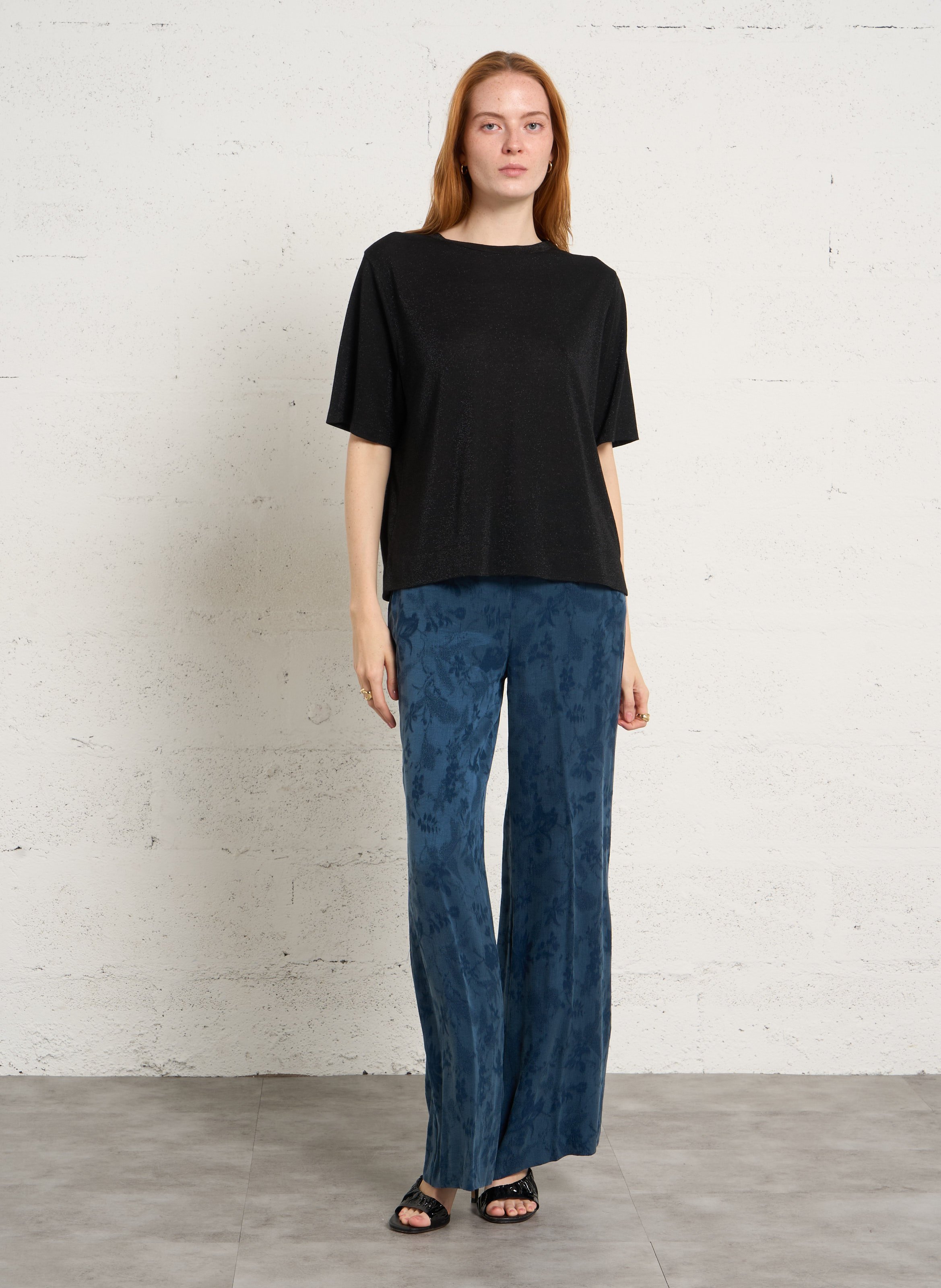 Weites T-Shirt mit Rundhalsausschnitt und Metallic-Effekt MOMONI Schwarz