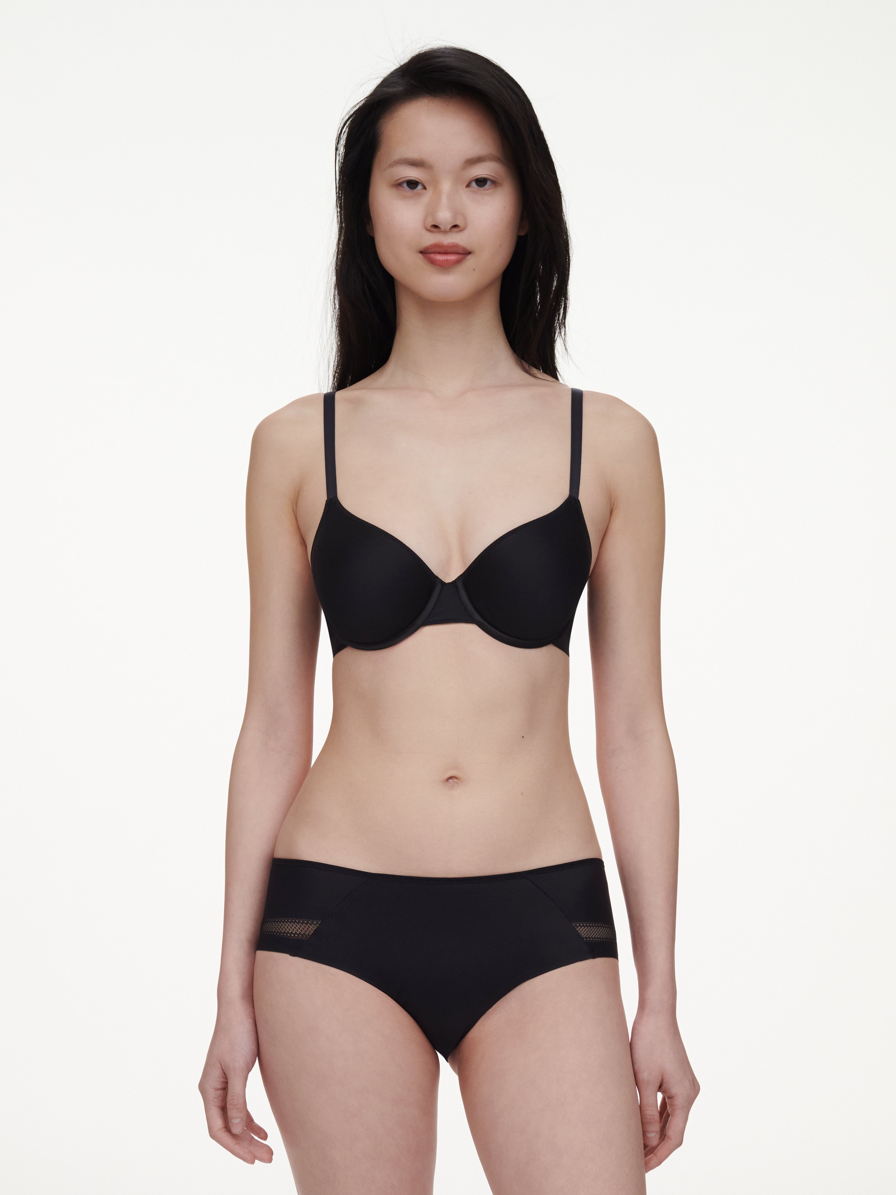 Full-cup memory foam bra CHANTELLE Black