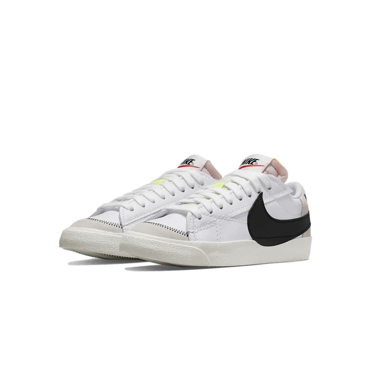 Low-top sneakers NIKE White