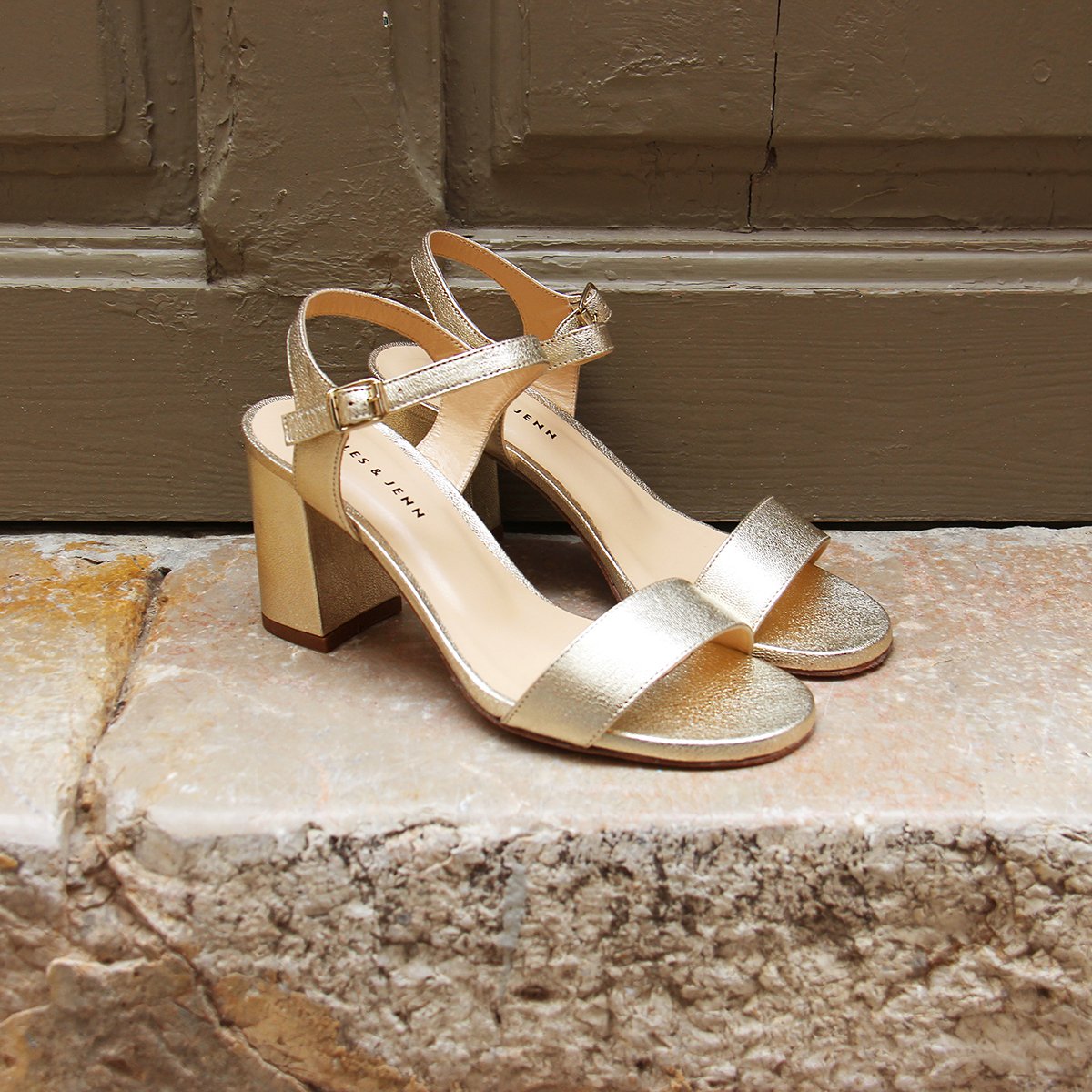 Heeled metallic leather sandals JULES & JENN Golden