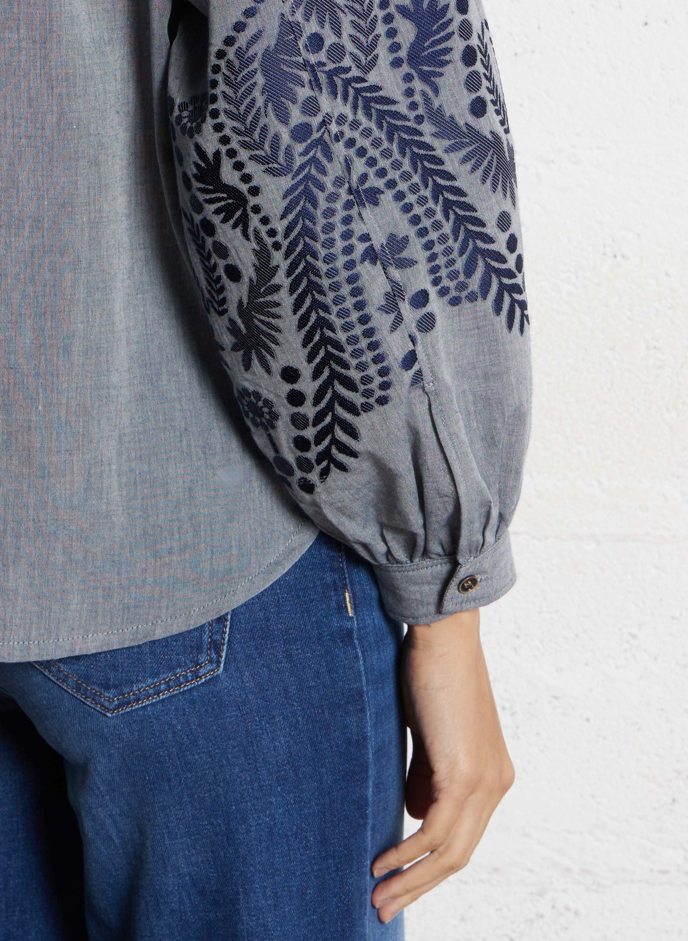 Weit geschnittene Bluse mit Rundhalsausschnitt und Stickerei TINSELS Blau