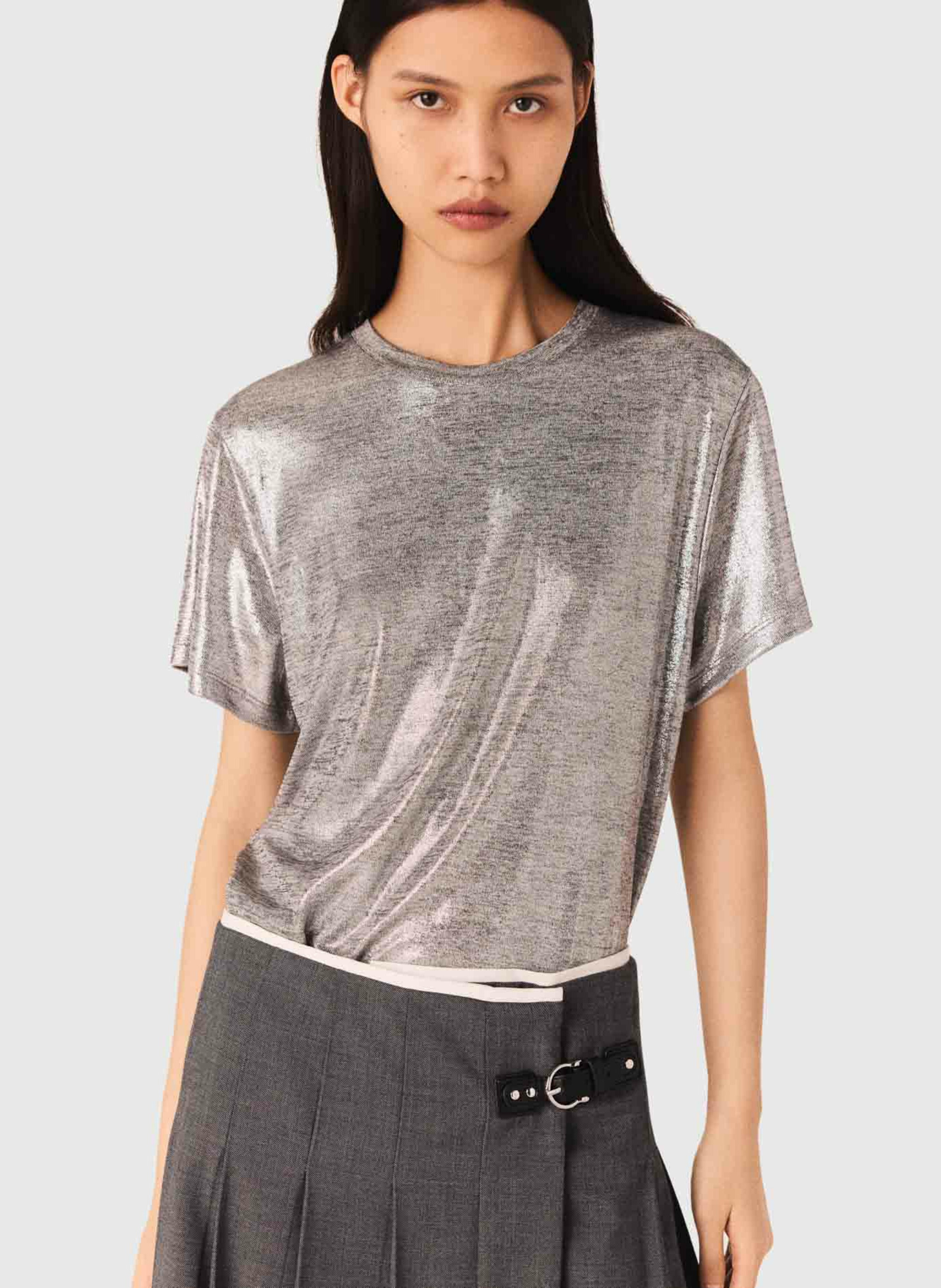 Gerade geschnittenes, lamiertes Rundhals-T-Shirt MAJE Silber