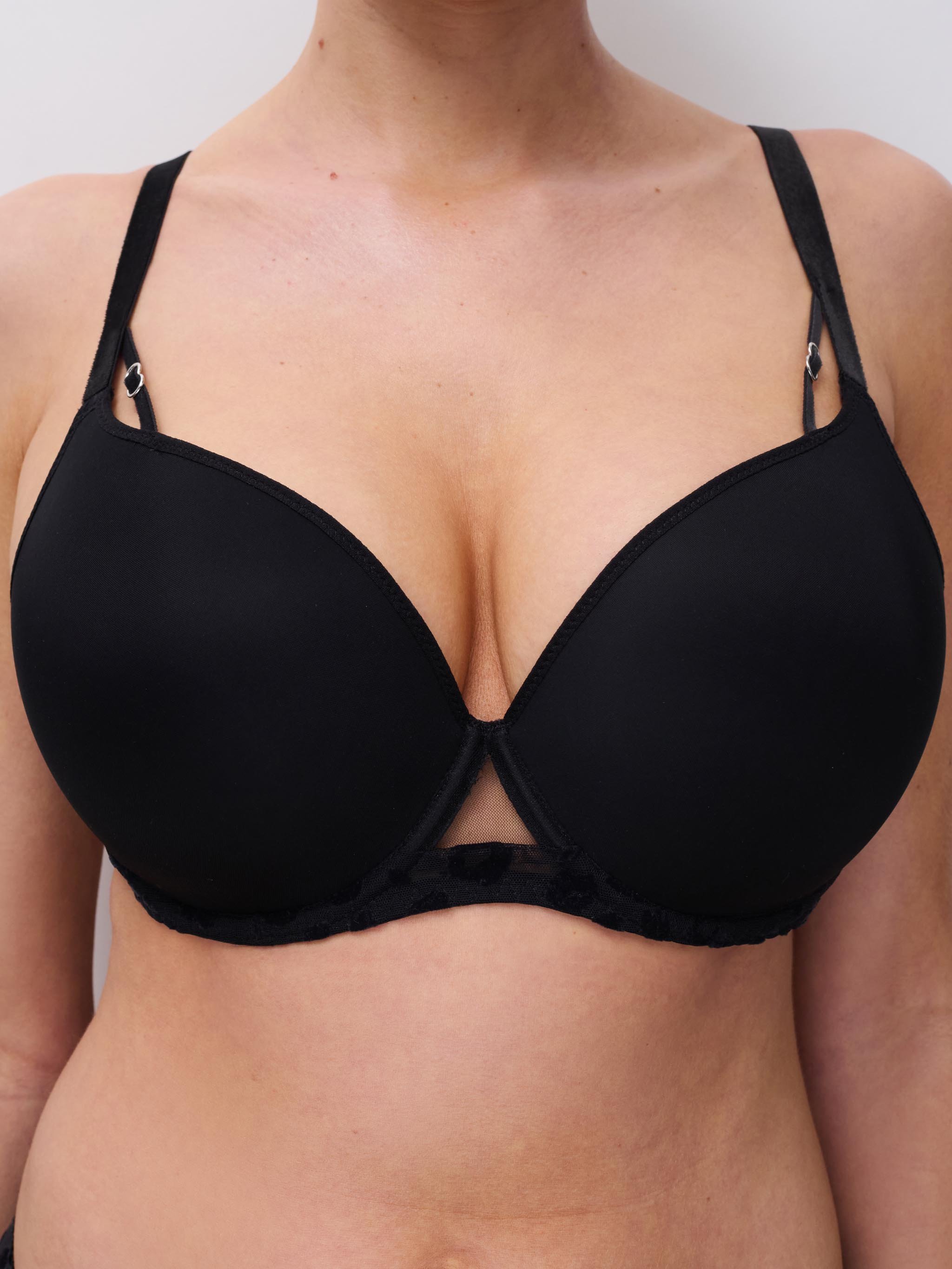 Full-cup spacer bra CHANTELLE PULP Black