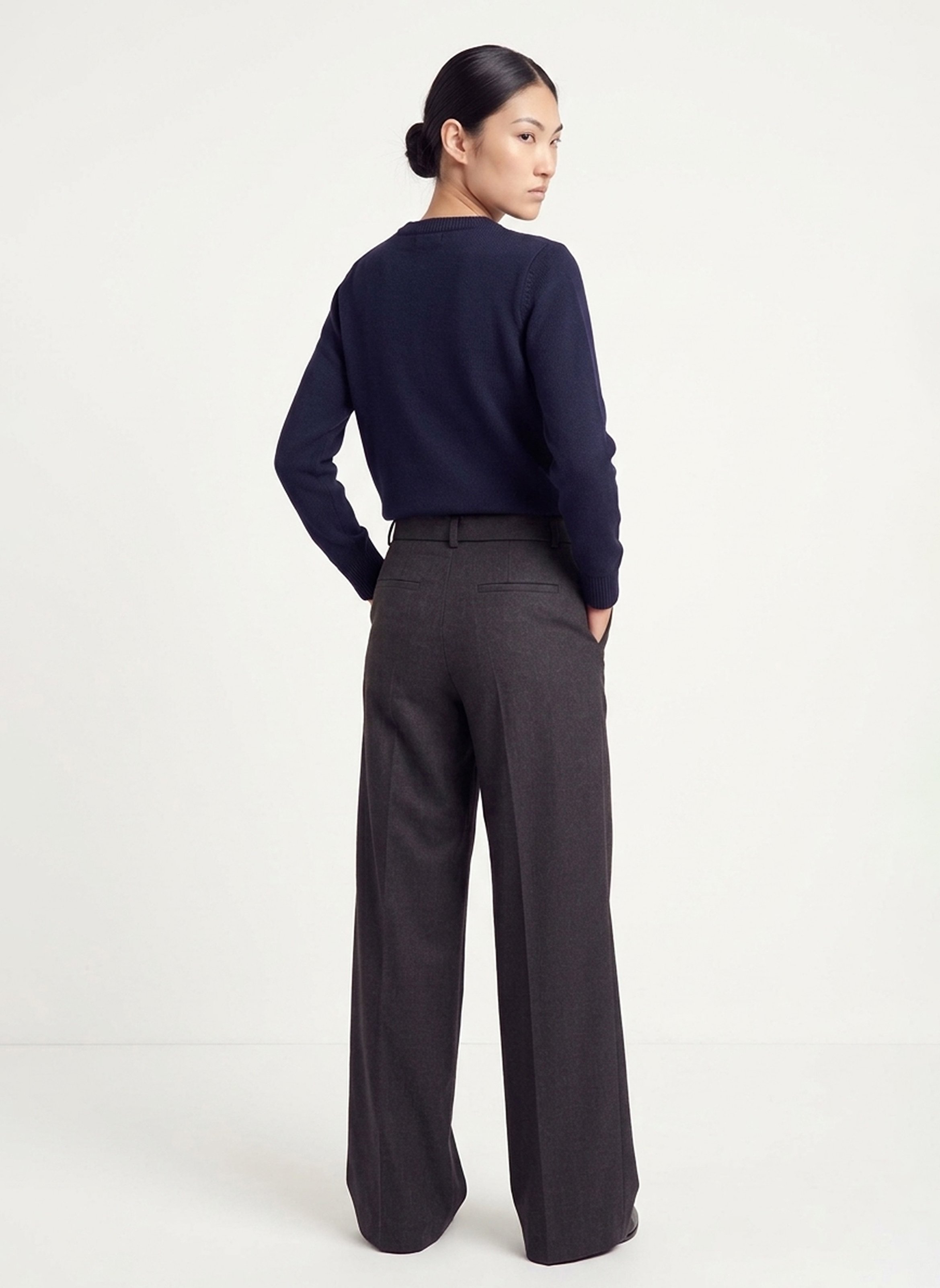 Weit geschnittene gerade Hose mit Gürtel KOOKAI Grau