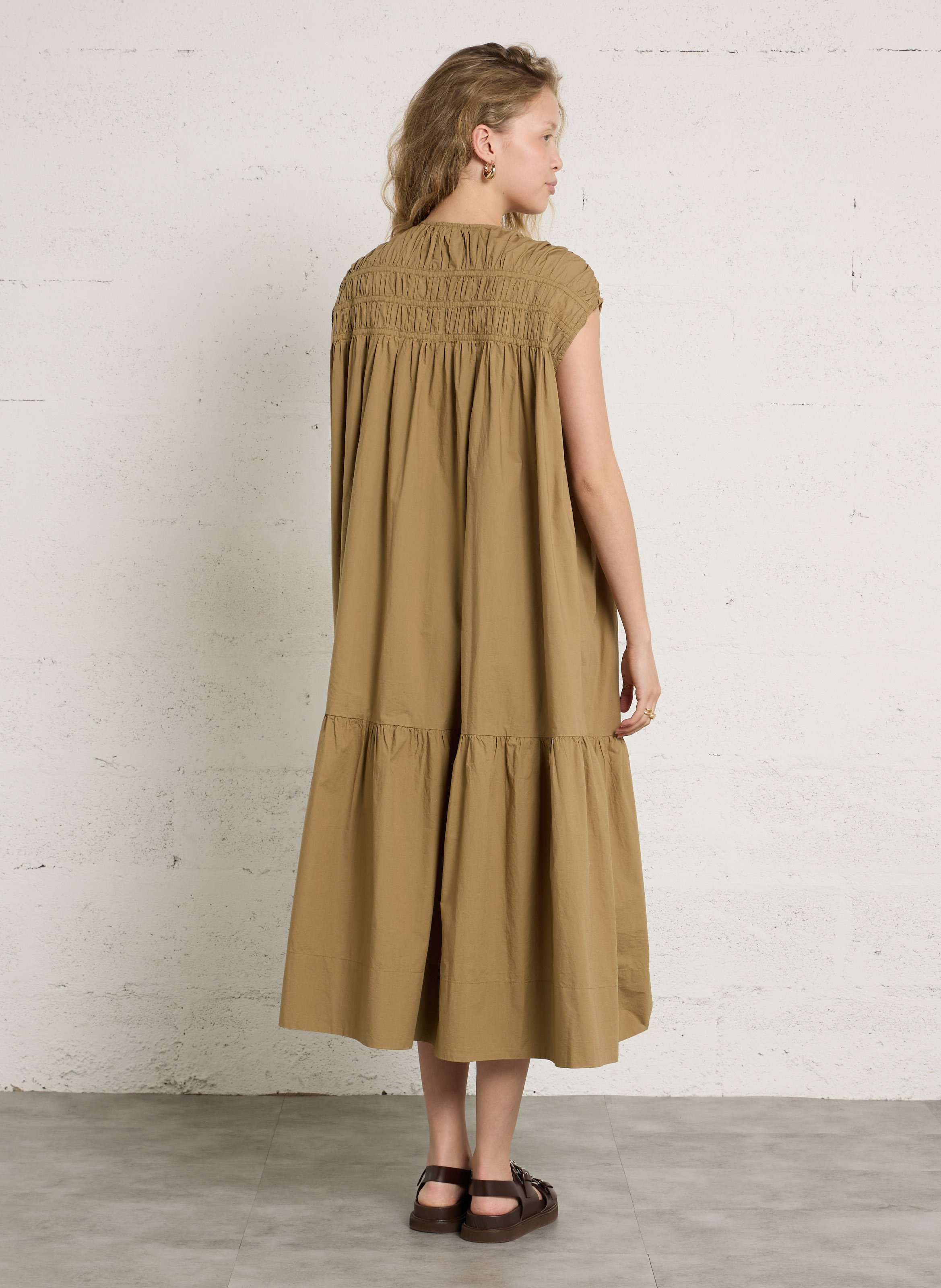 Lange wijde mouwloze effen jurk FEEKA Groen