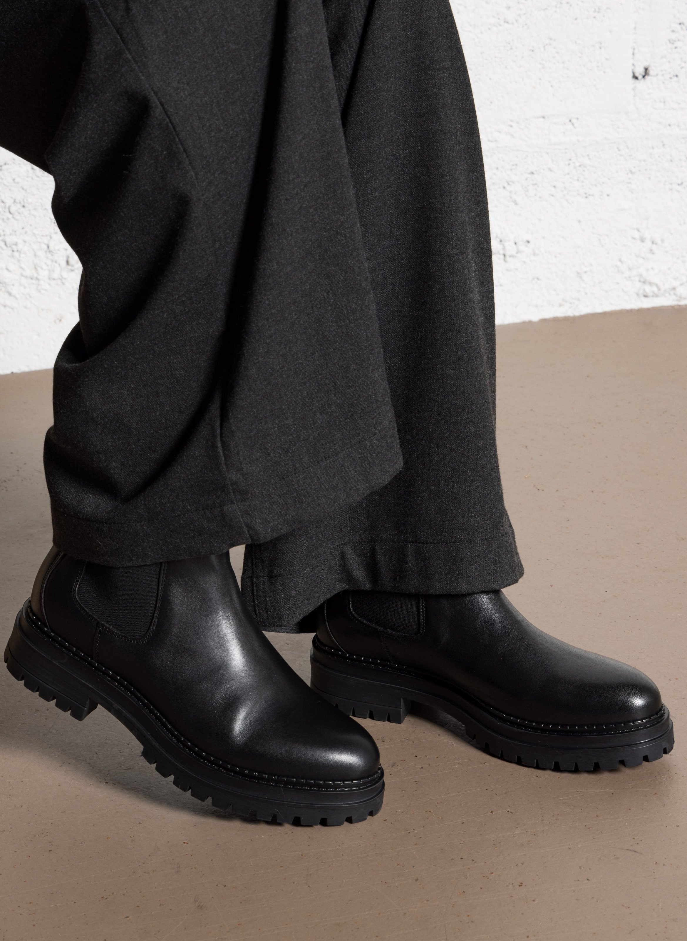 Bianca leather ankle boots BOCAGE Black