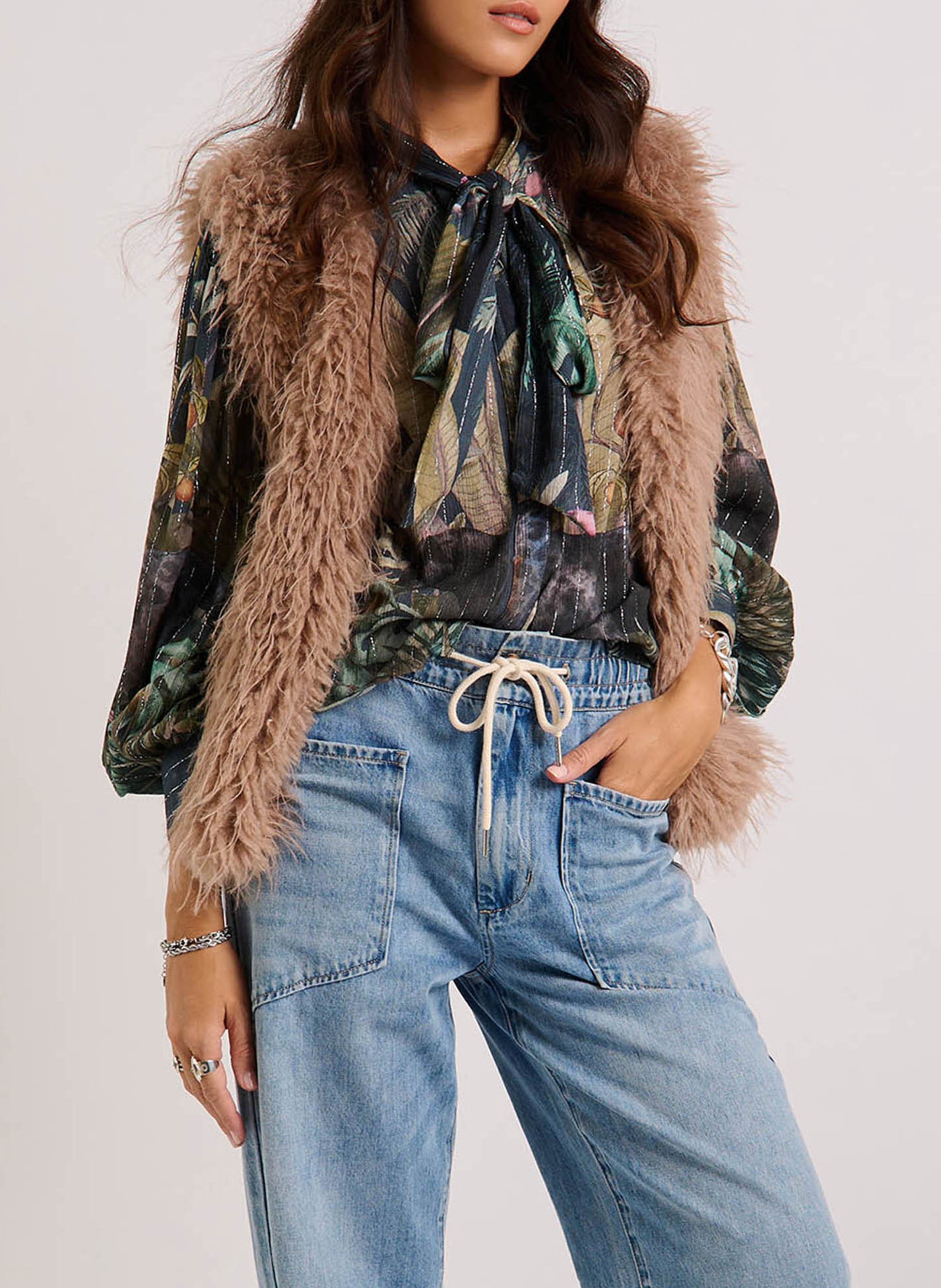 Veste col V effet fourrure WILD Beige