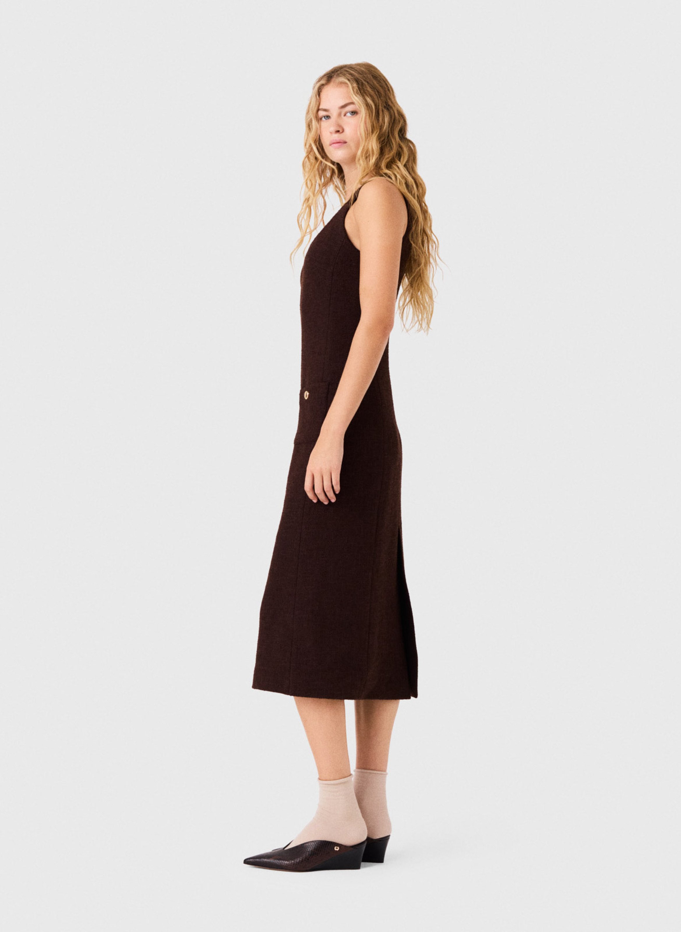 Midi jurk met ronde halslijn en getailleerd silhouet MAJE Bruin