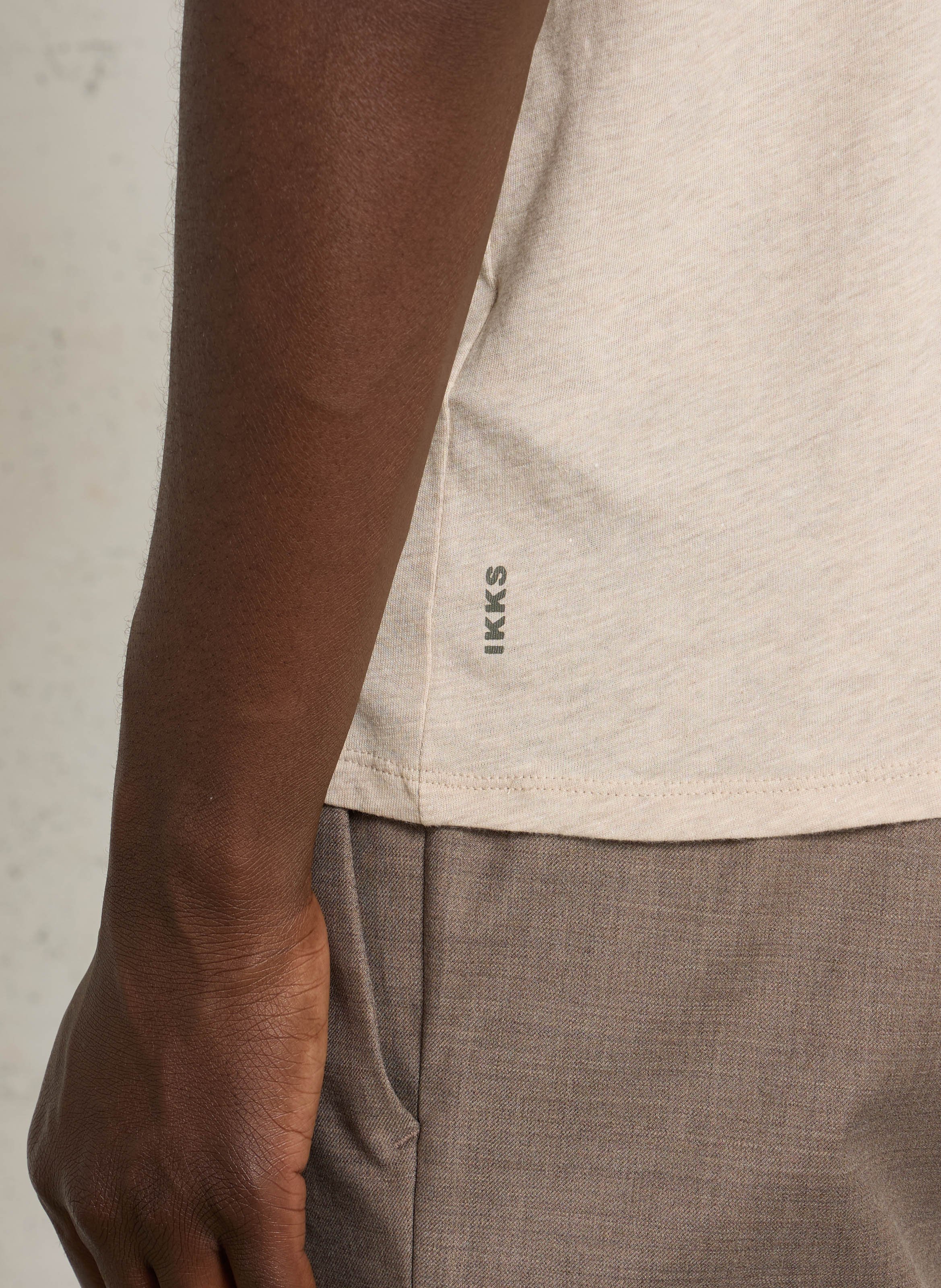 Rundhalsausschnitt T-Shirt in Uni-Farbe IKKS Beige