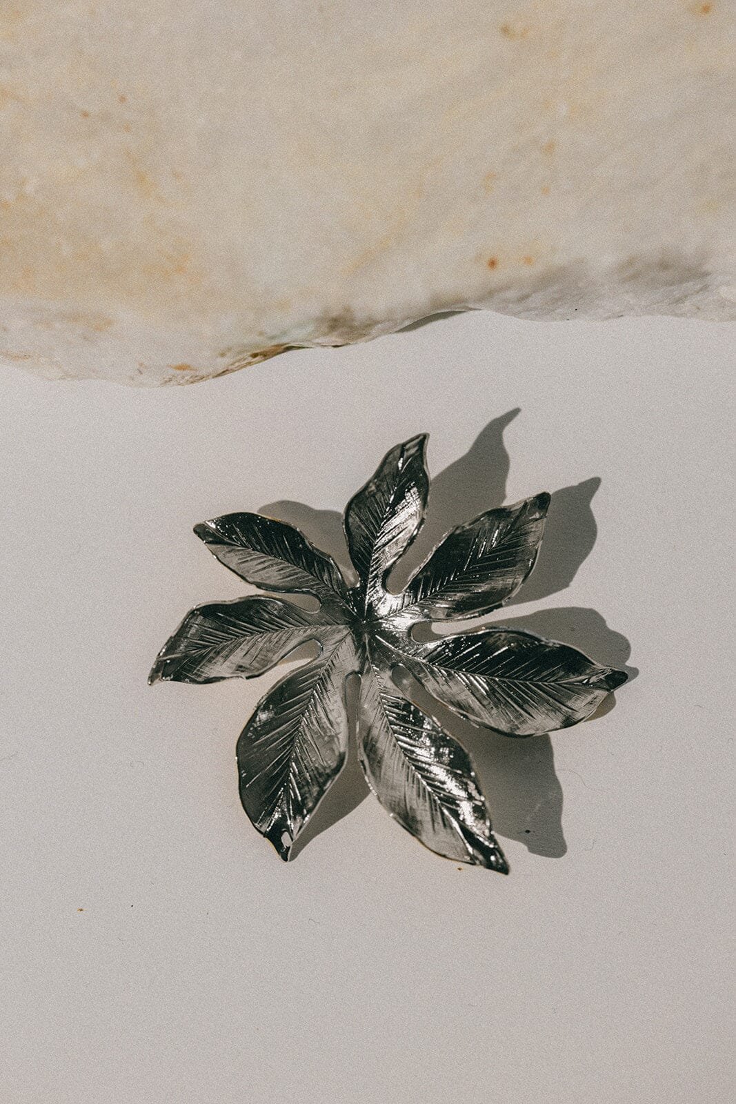 Gold-plated flower brooch MONSIEUR SIMONE Silver