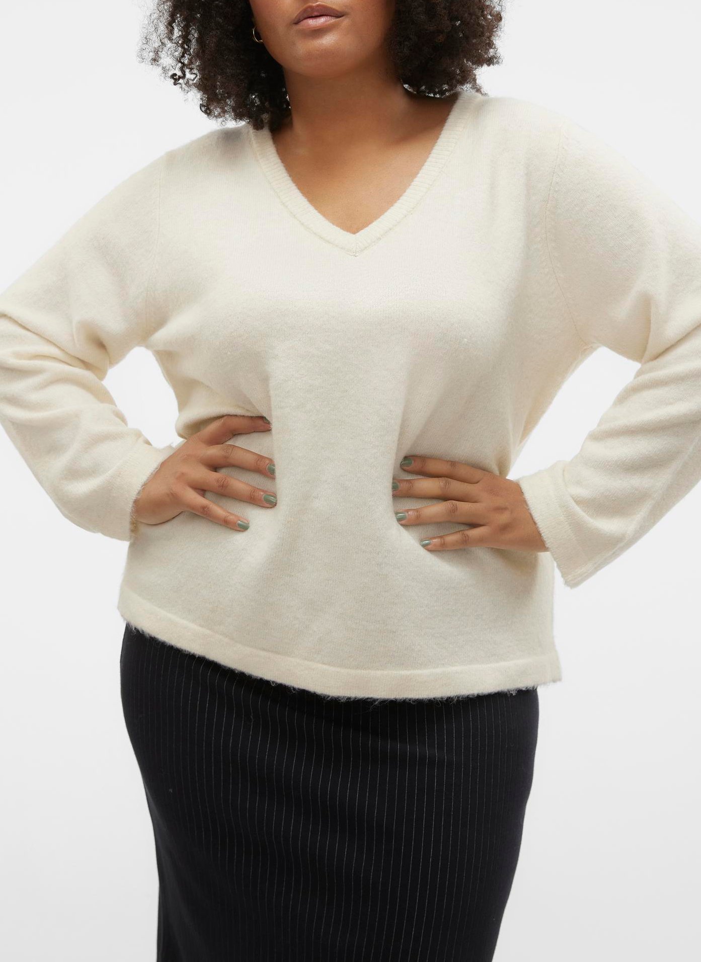 Straight V-neck sweater Beige