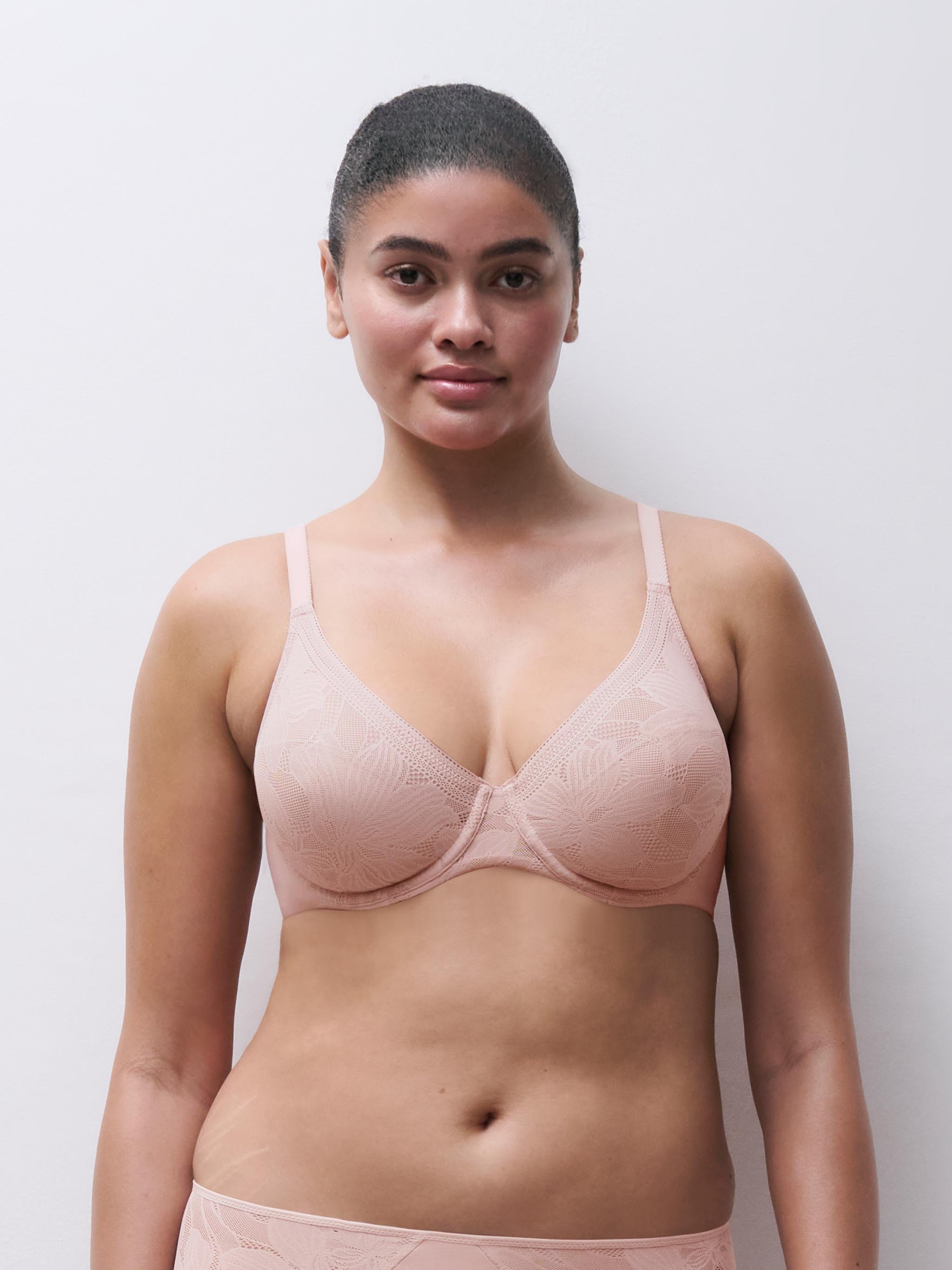 Moulded full-cup bra CHANTELLE Pink
