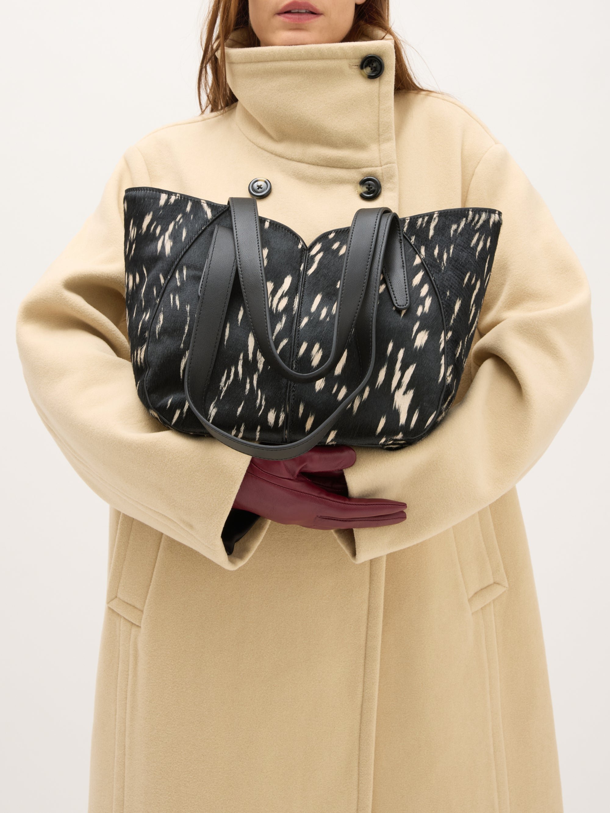 Bag with handles and shoulder strap VANESSA WU Black