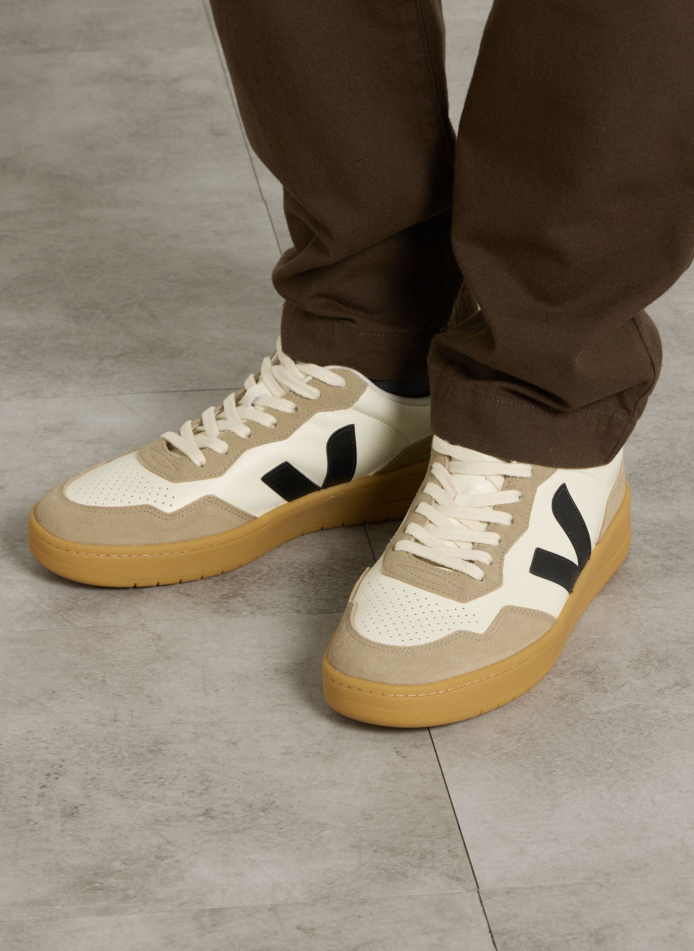 Lage, leren sneakers VEJA Zwart