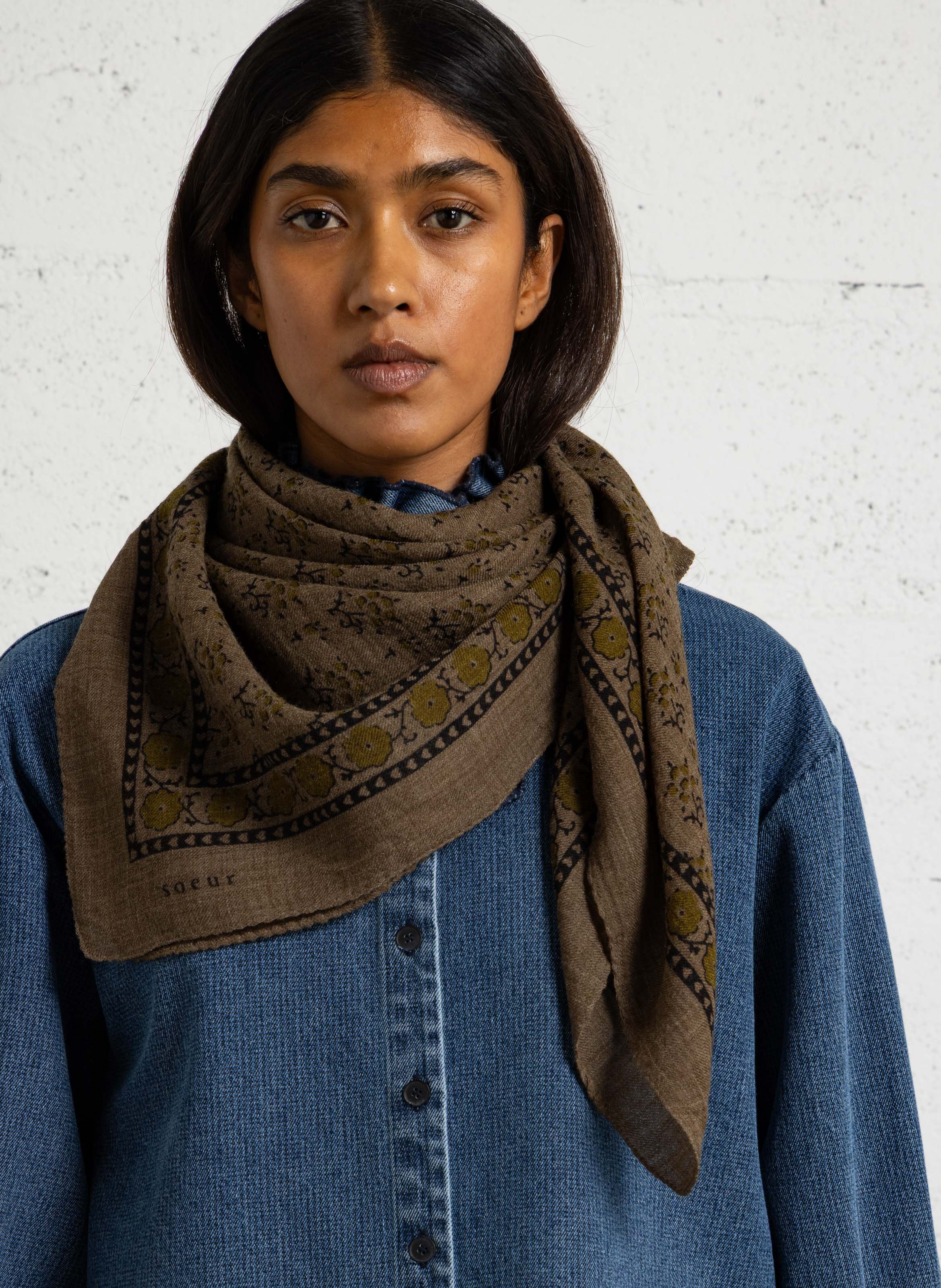 Foulard en twill de laine imprimé SOEUR