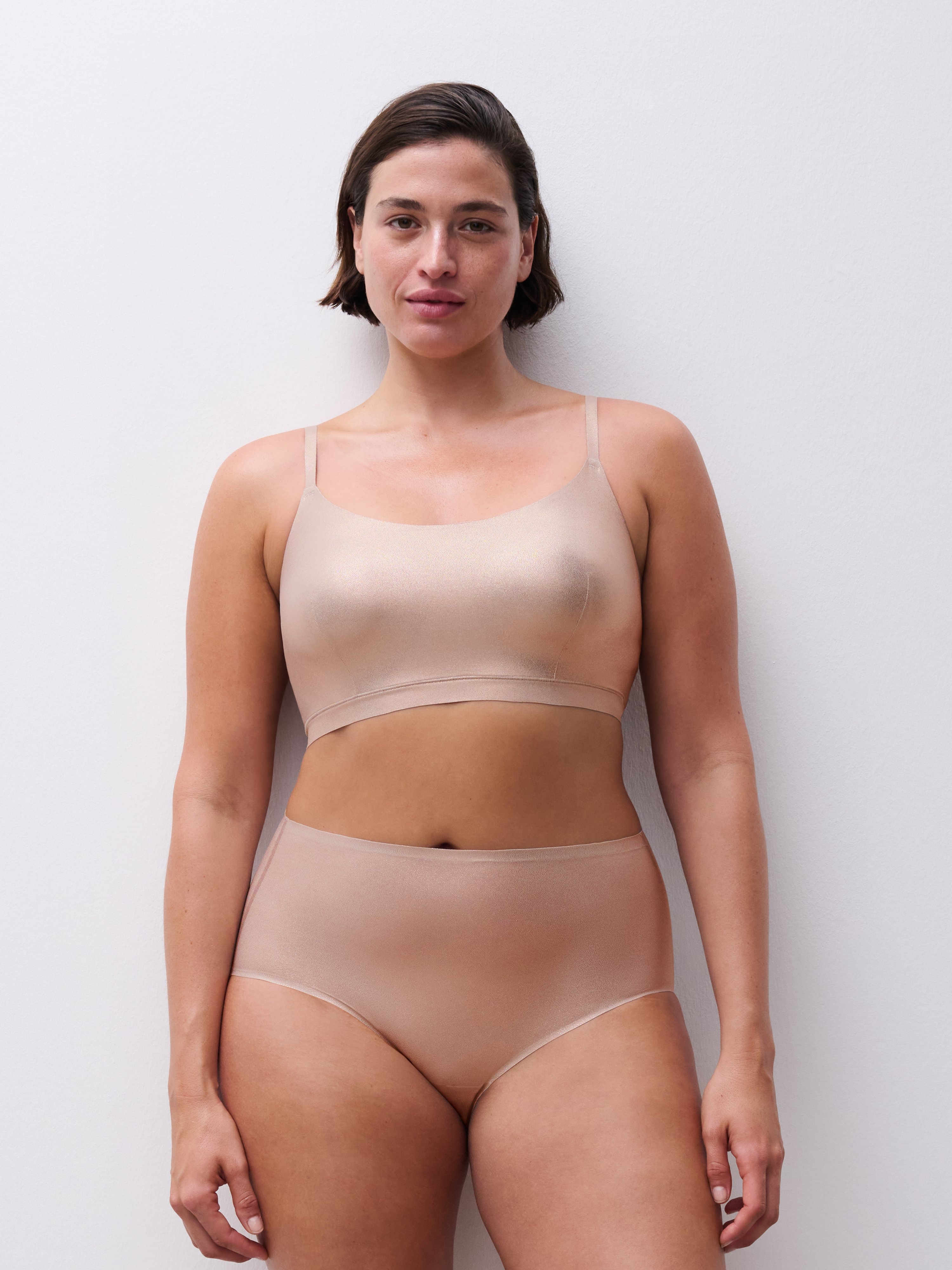 High-waisted lace panties CHANTELLE Beige