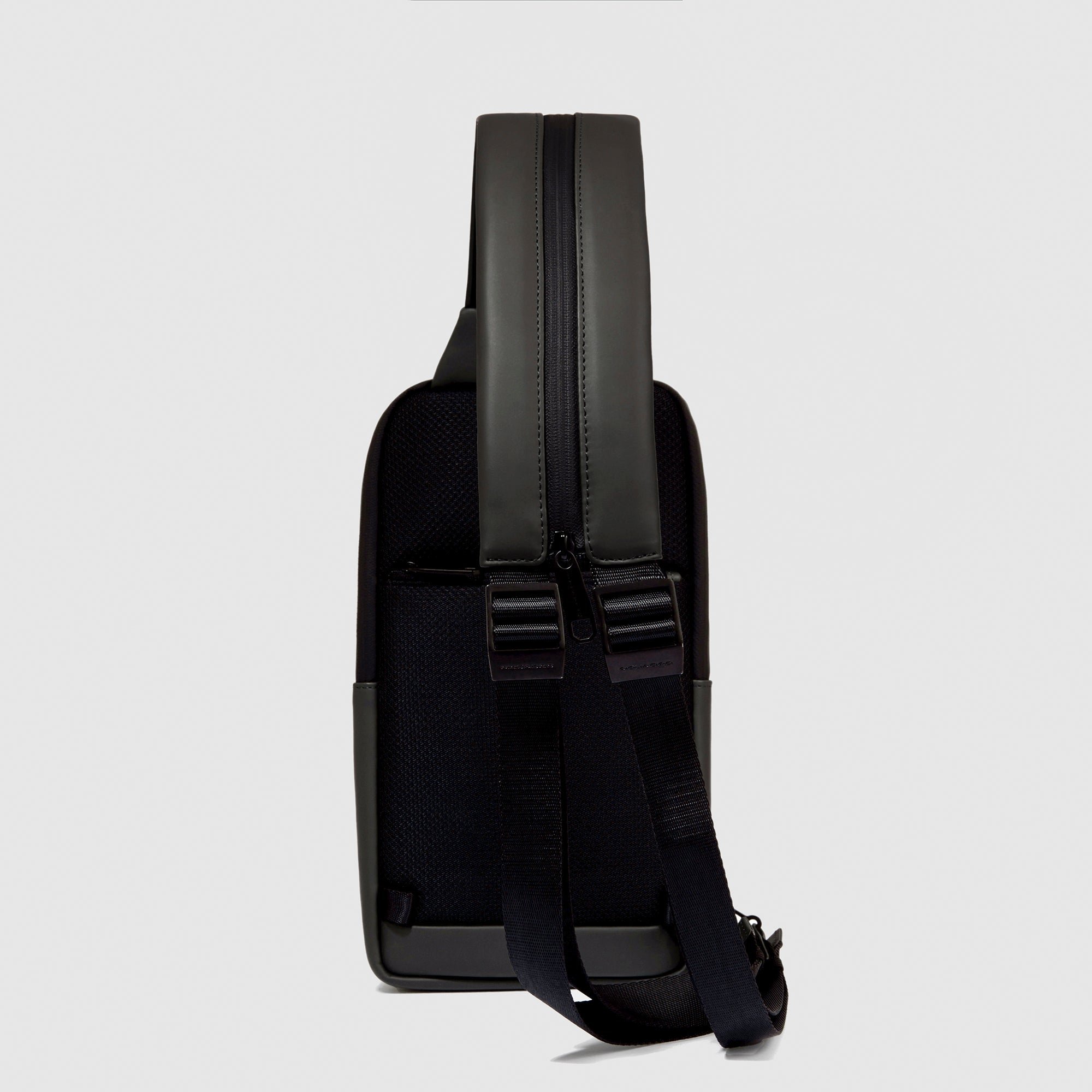 Chest bag for iPad® mini with RFID protection and pocket for Piquadro smart tracker PIQUADRO Black