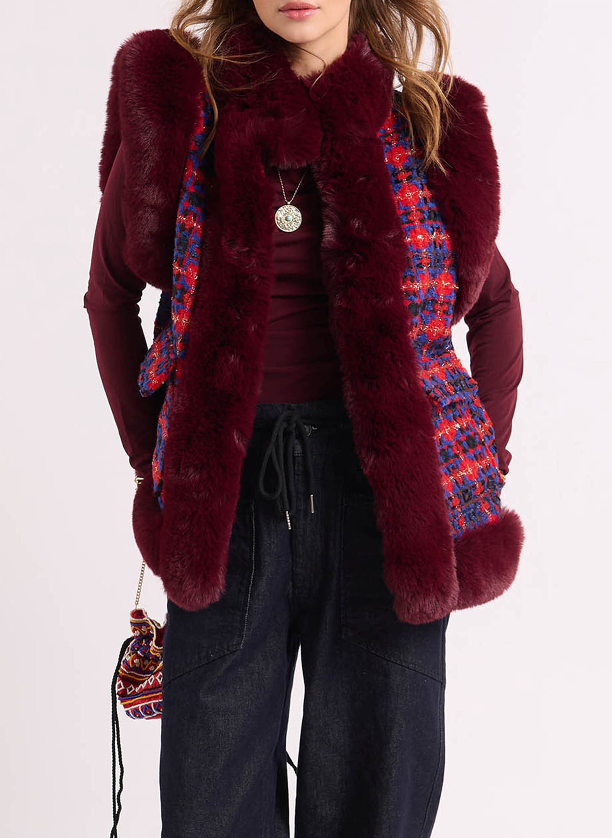 Veste col rond effet fourrure WILD Rouge