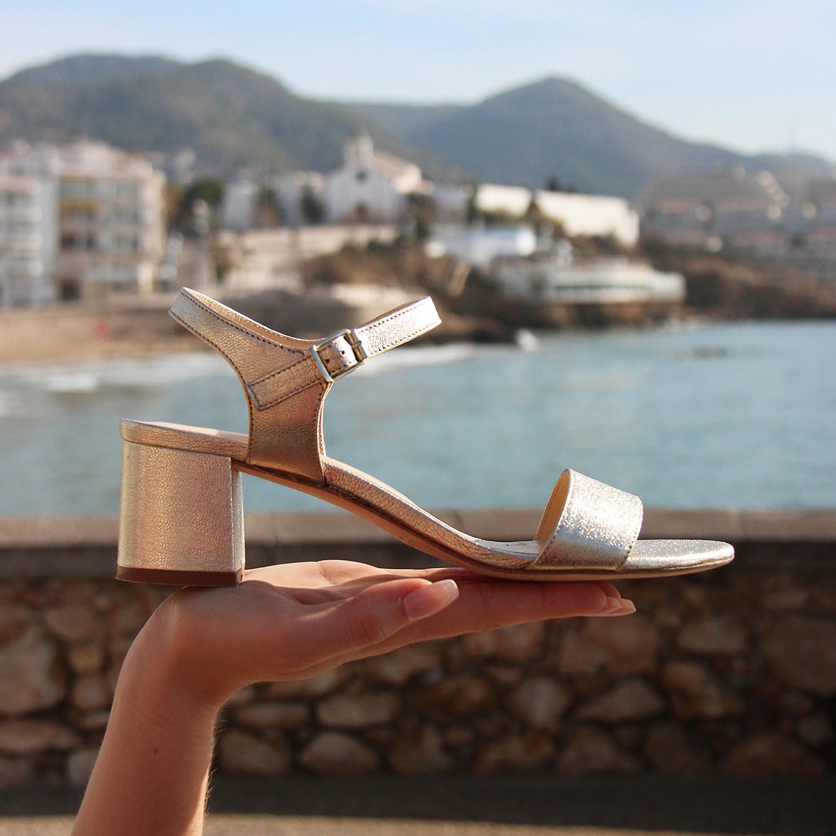 Medium heel metallic sandals JULES & JENN Golden