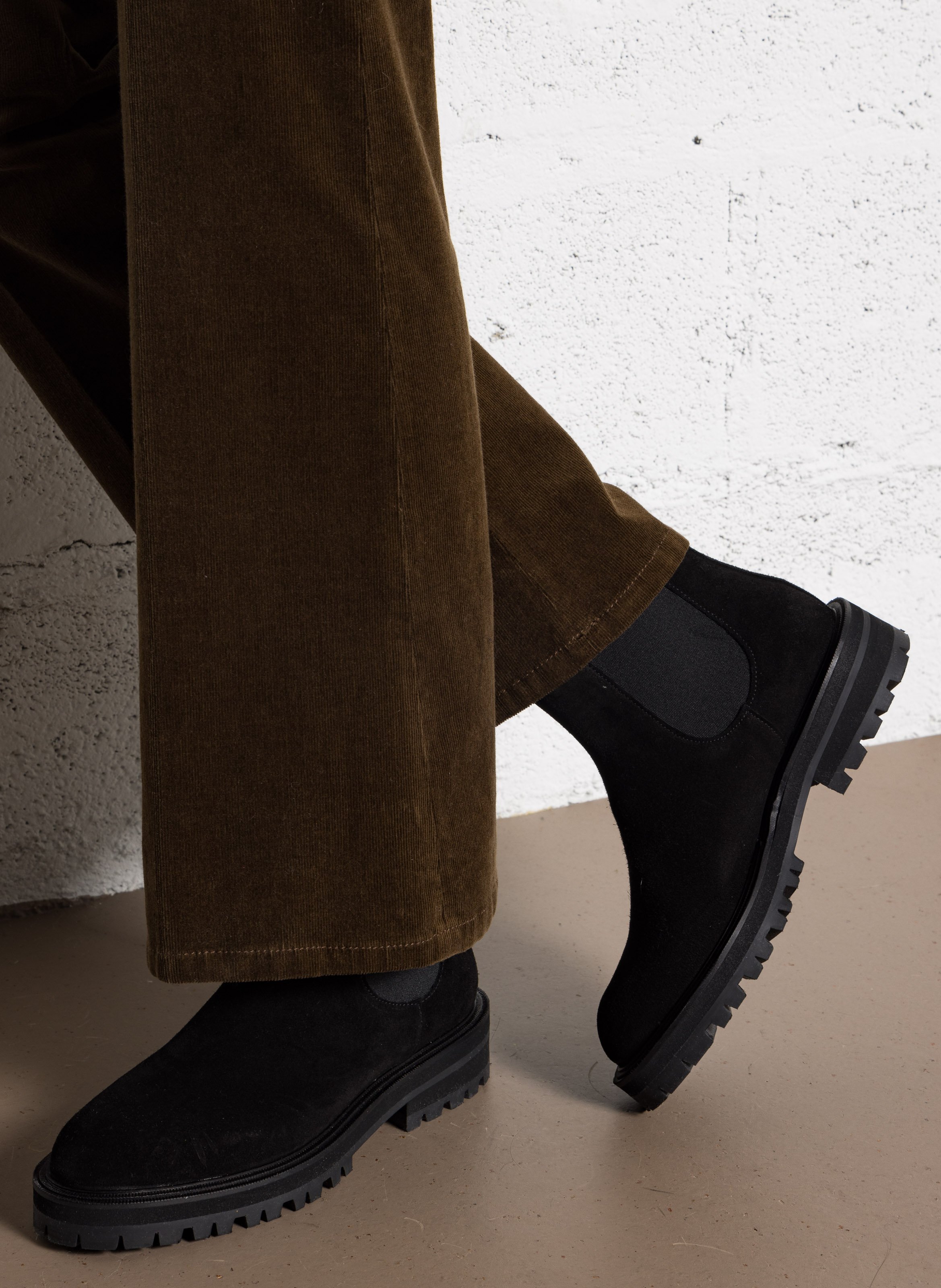 Bottines à enfiler en cuir suédé MAISON 123 Noir