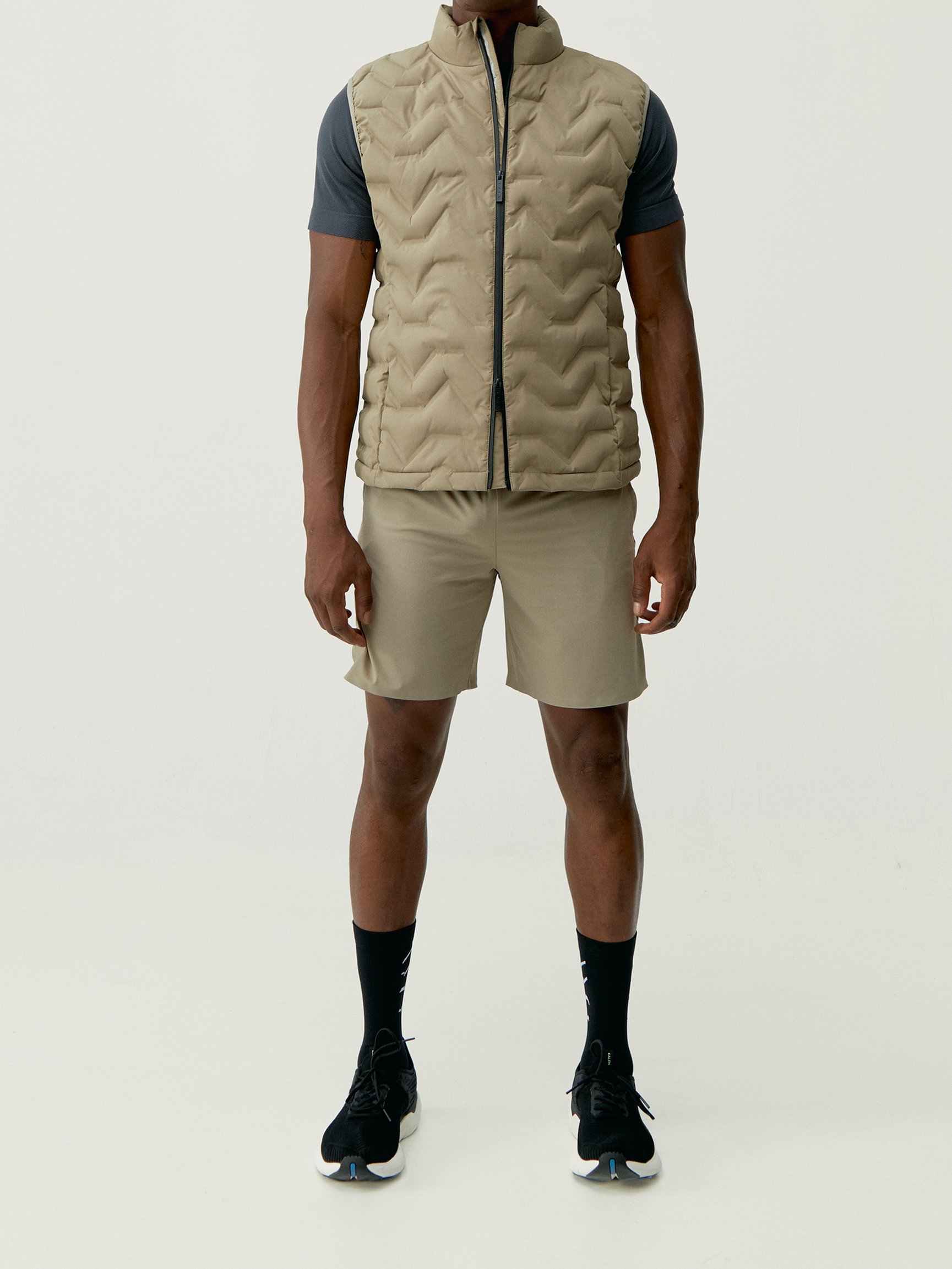 Sport shorts BORN LIVING YOGA Brown